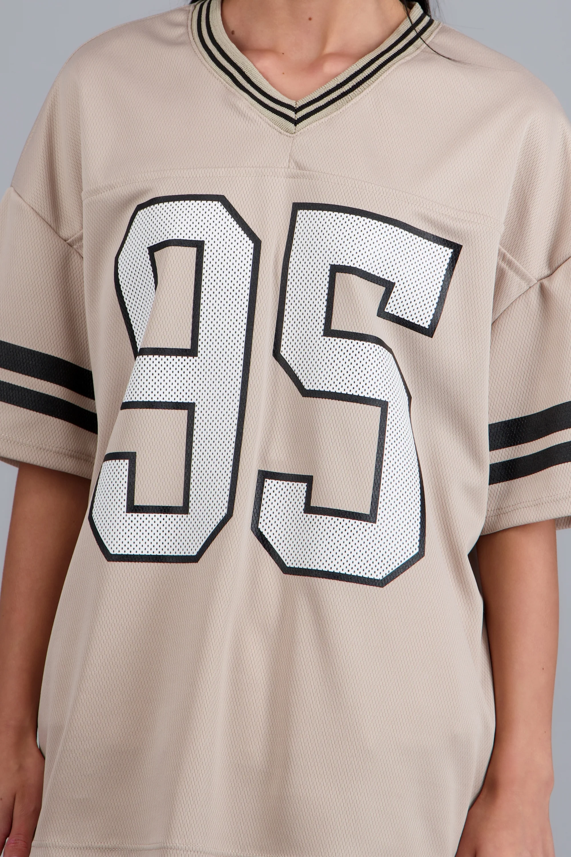 Playera deportiva estampado numeros - Image 5