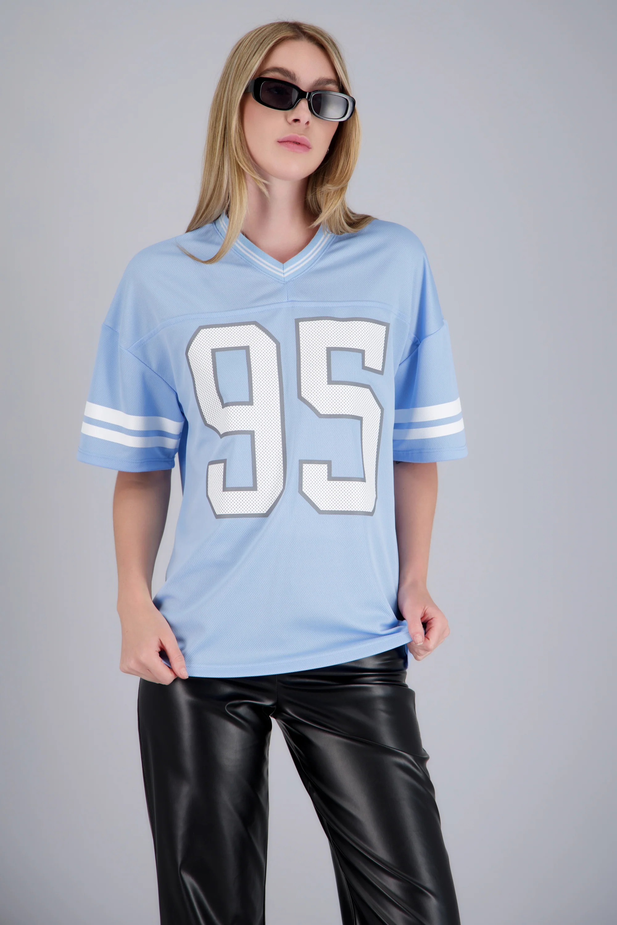 Playera deportiva estampado numeros - Image 3