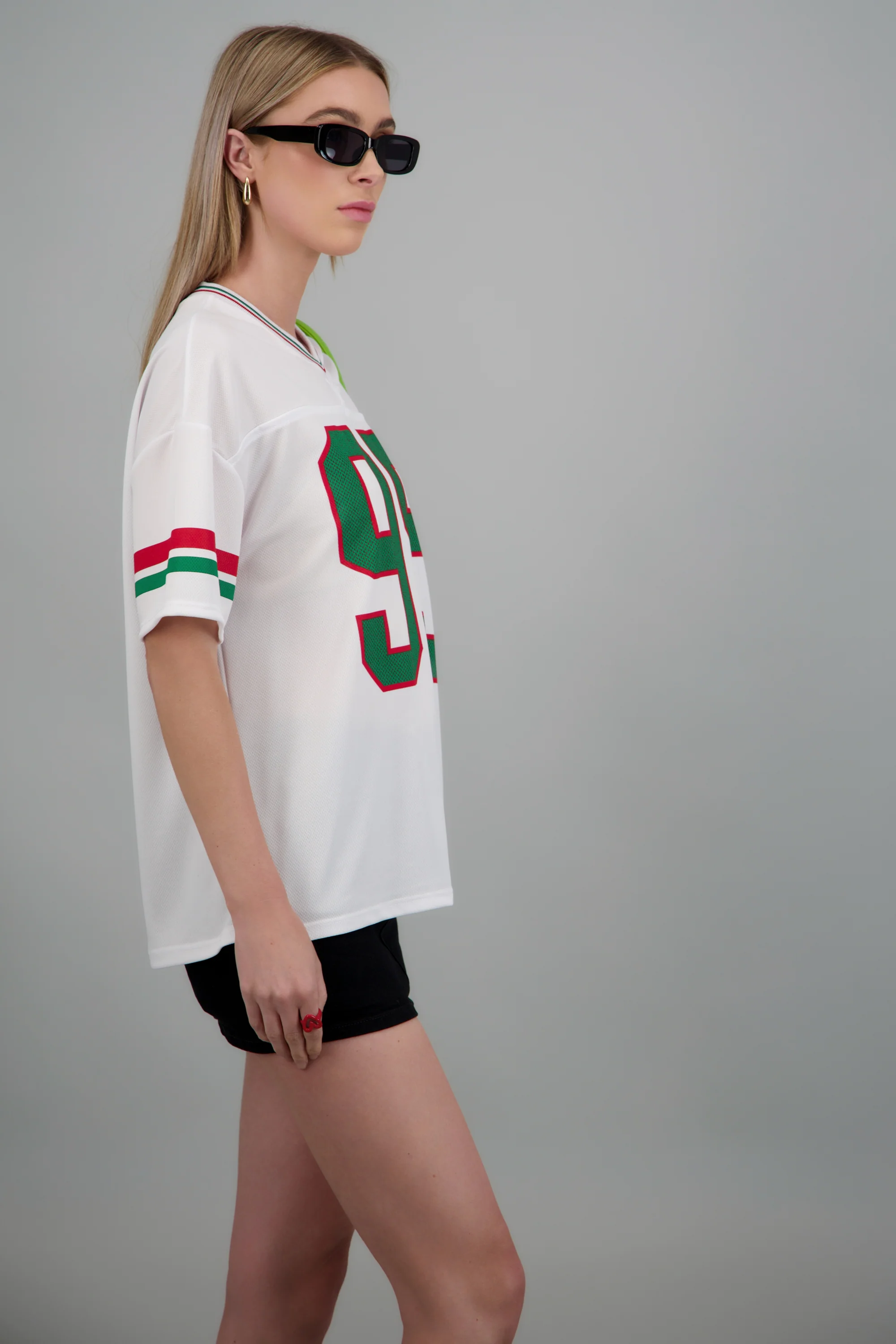 Playera deportiva estampado numeros - Image 2