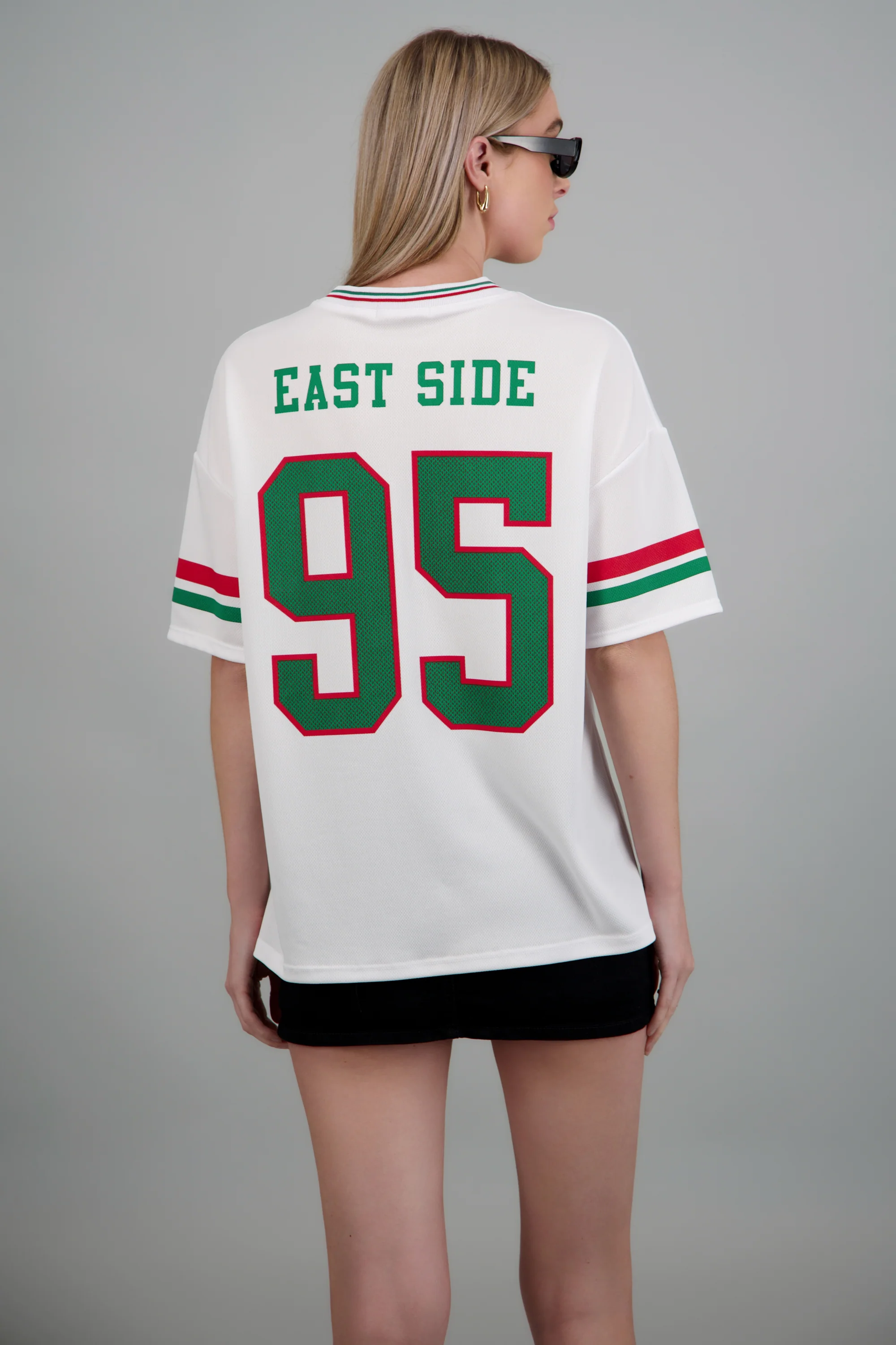 Playera deportiva estampado numeros - Image 4
