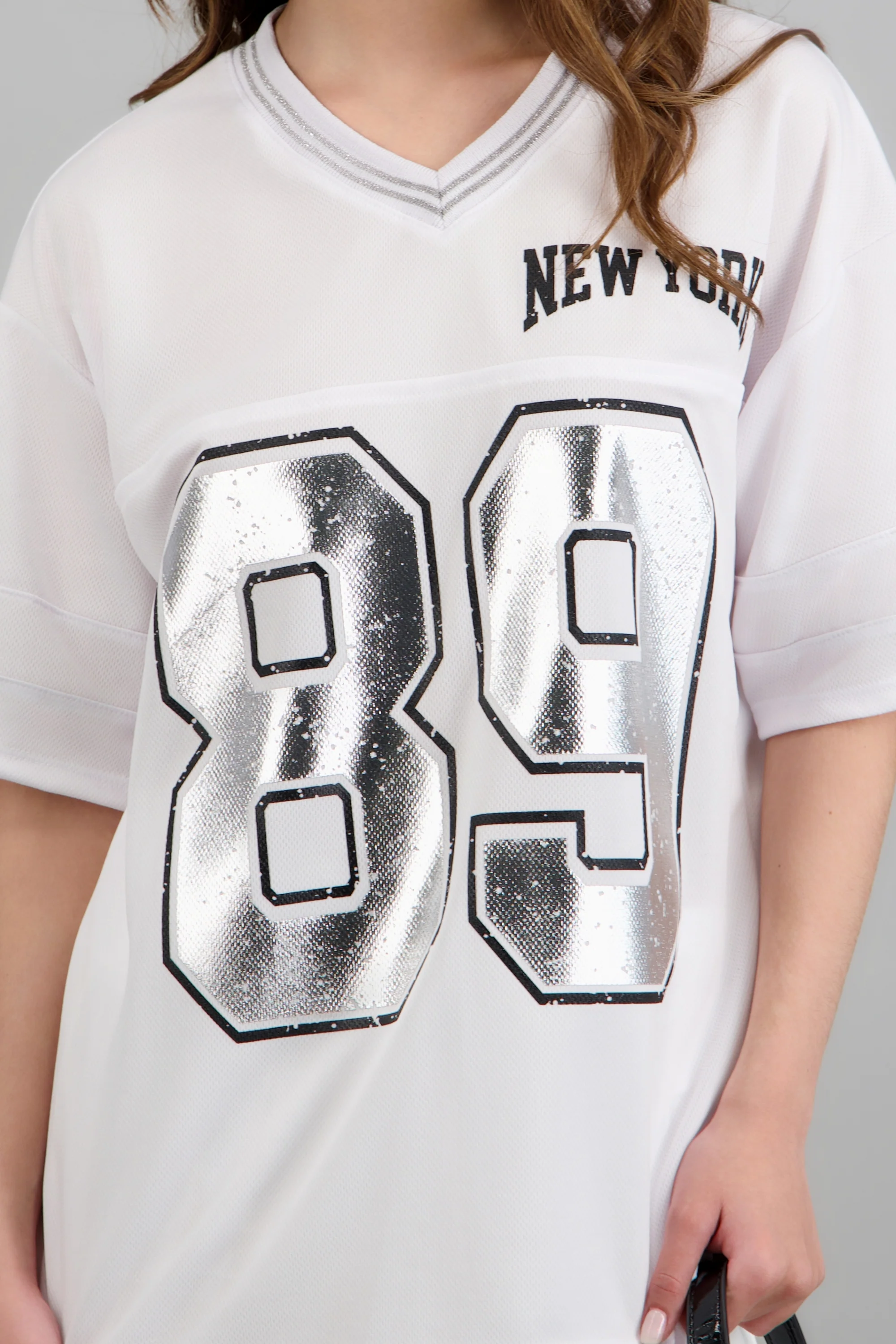 Playera oversized estampado numero - Image 2