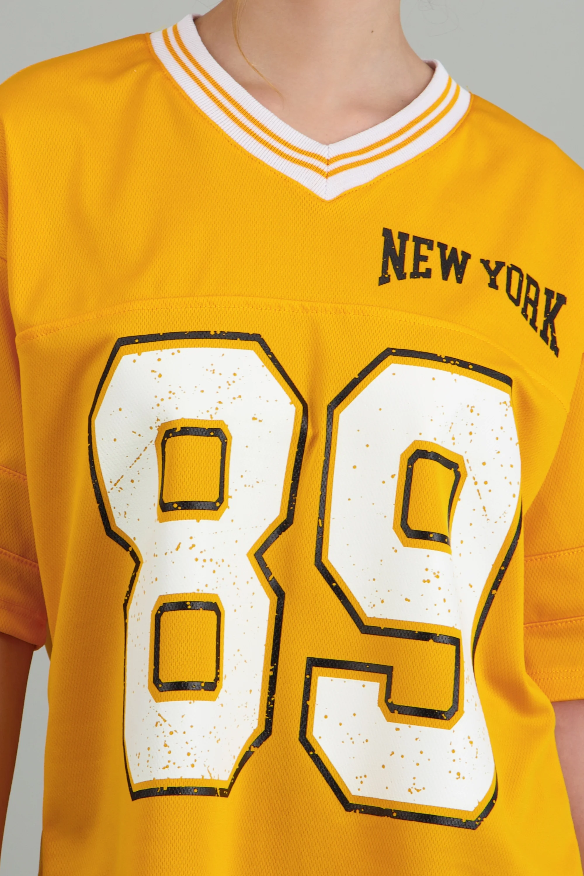 Playera oversized estampado numero - Image 5