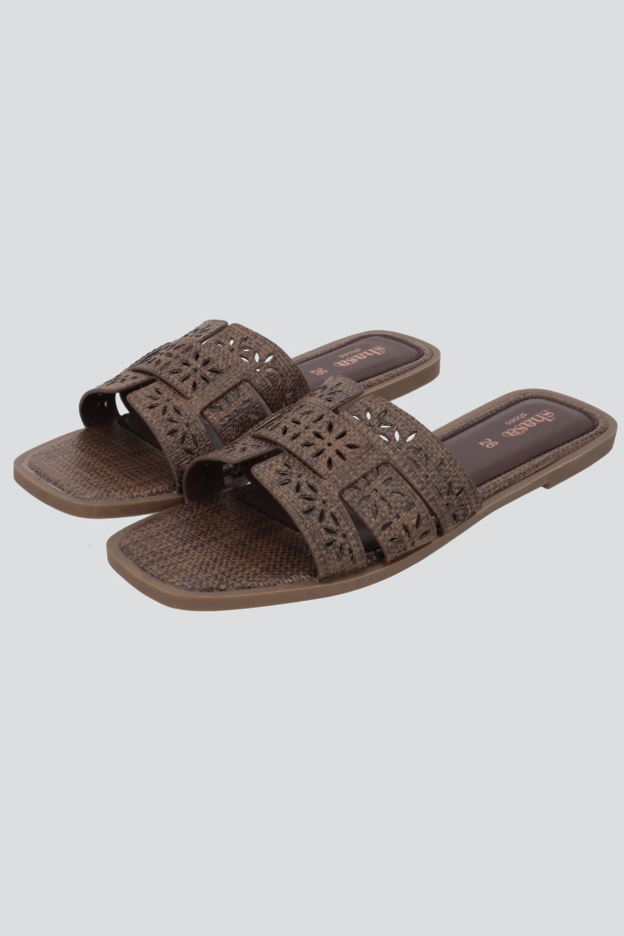 Sandalia greca perforaciones