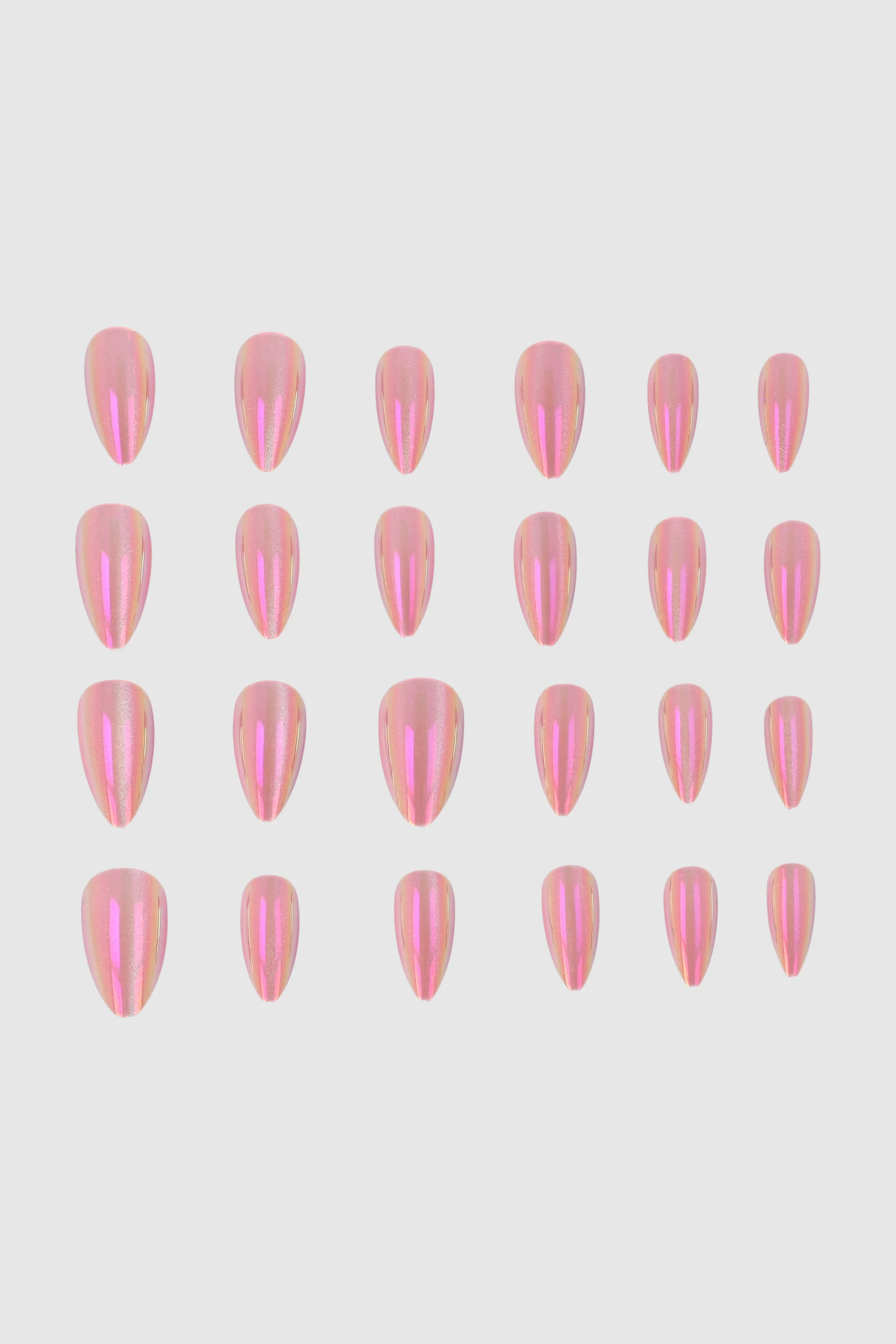 Set 24 uñas efecto cromado iridiscente