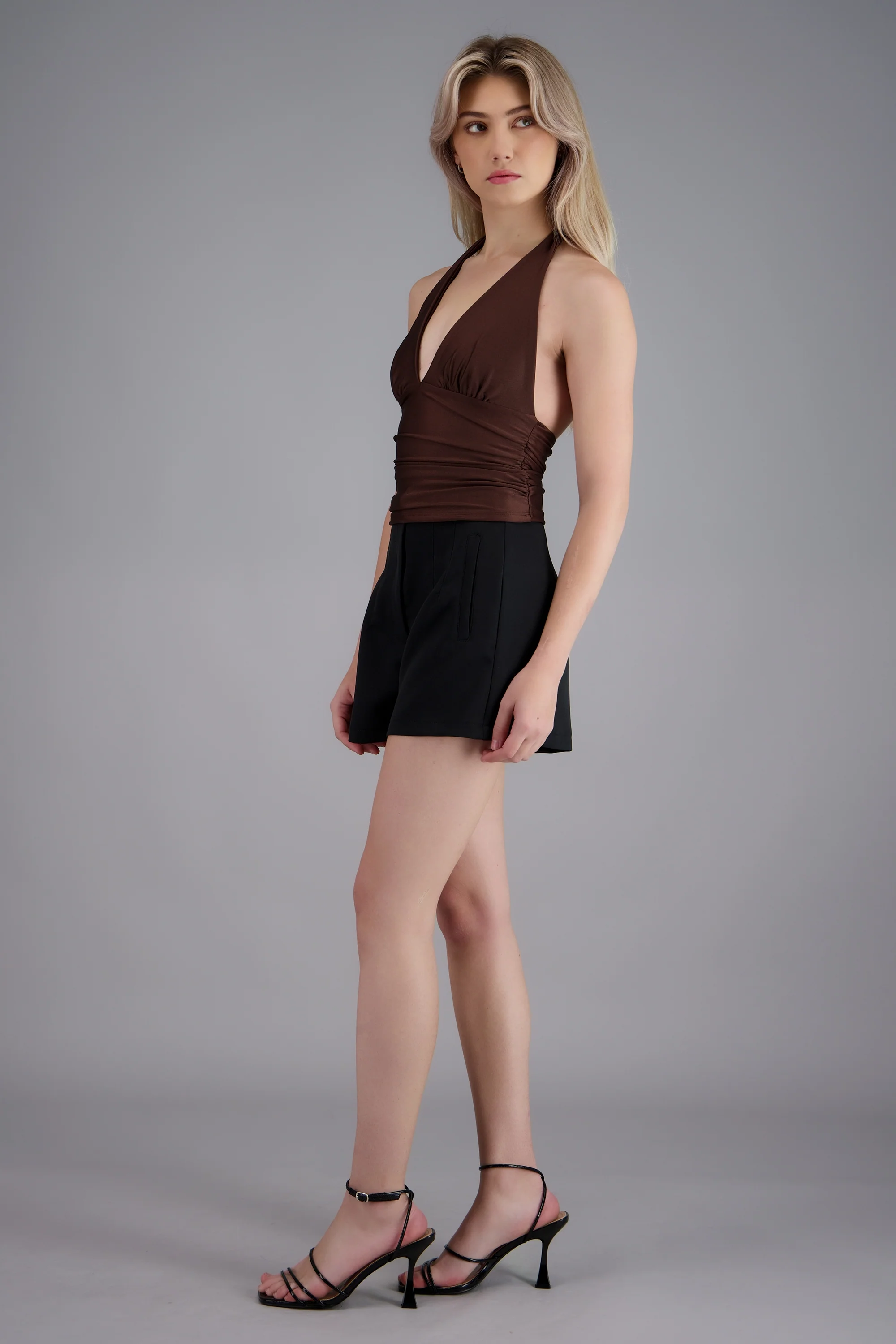 Short liso detalle pinzas - Image 3