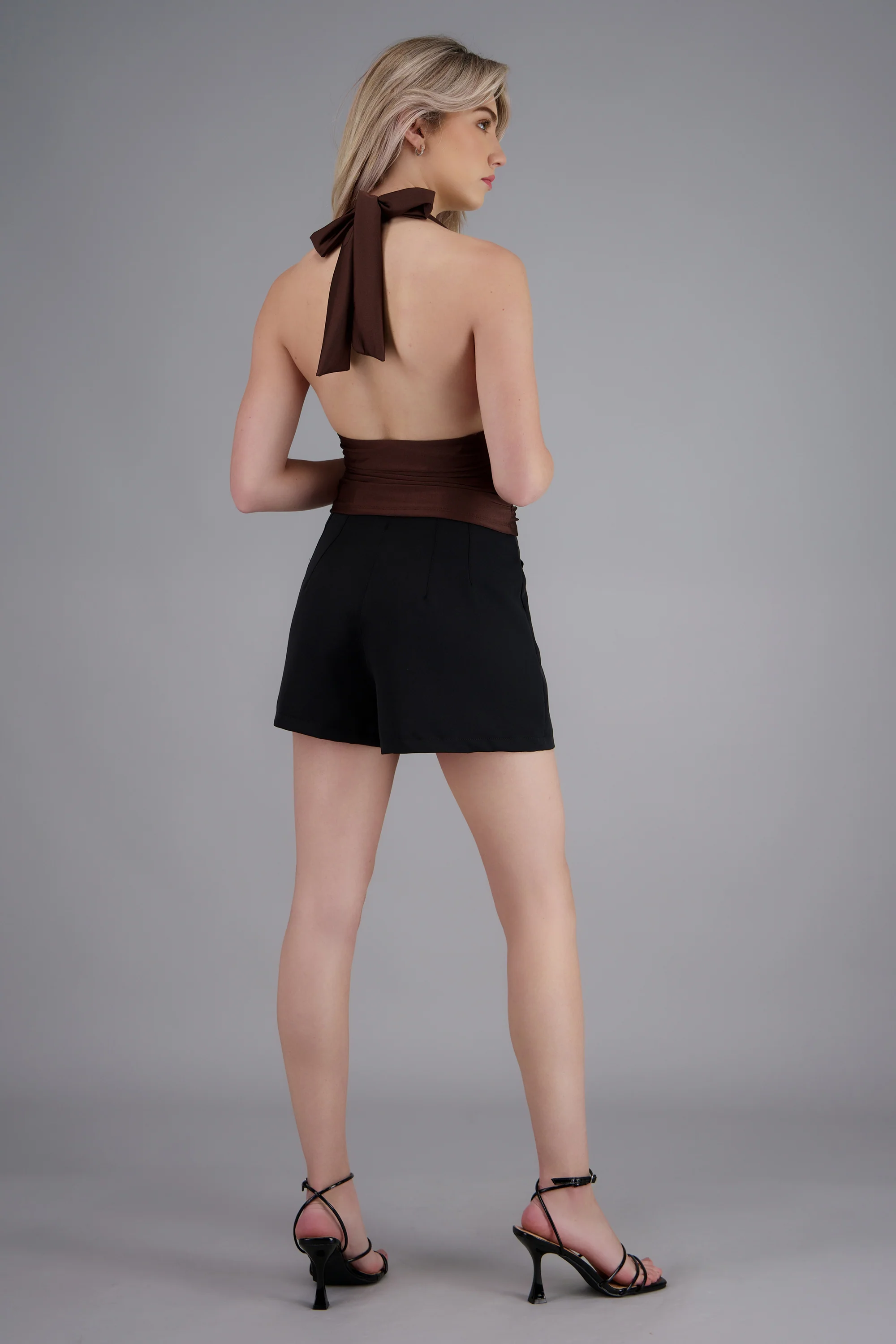 Short liso detalle pinzas - Image 4