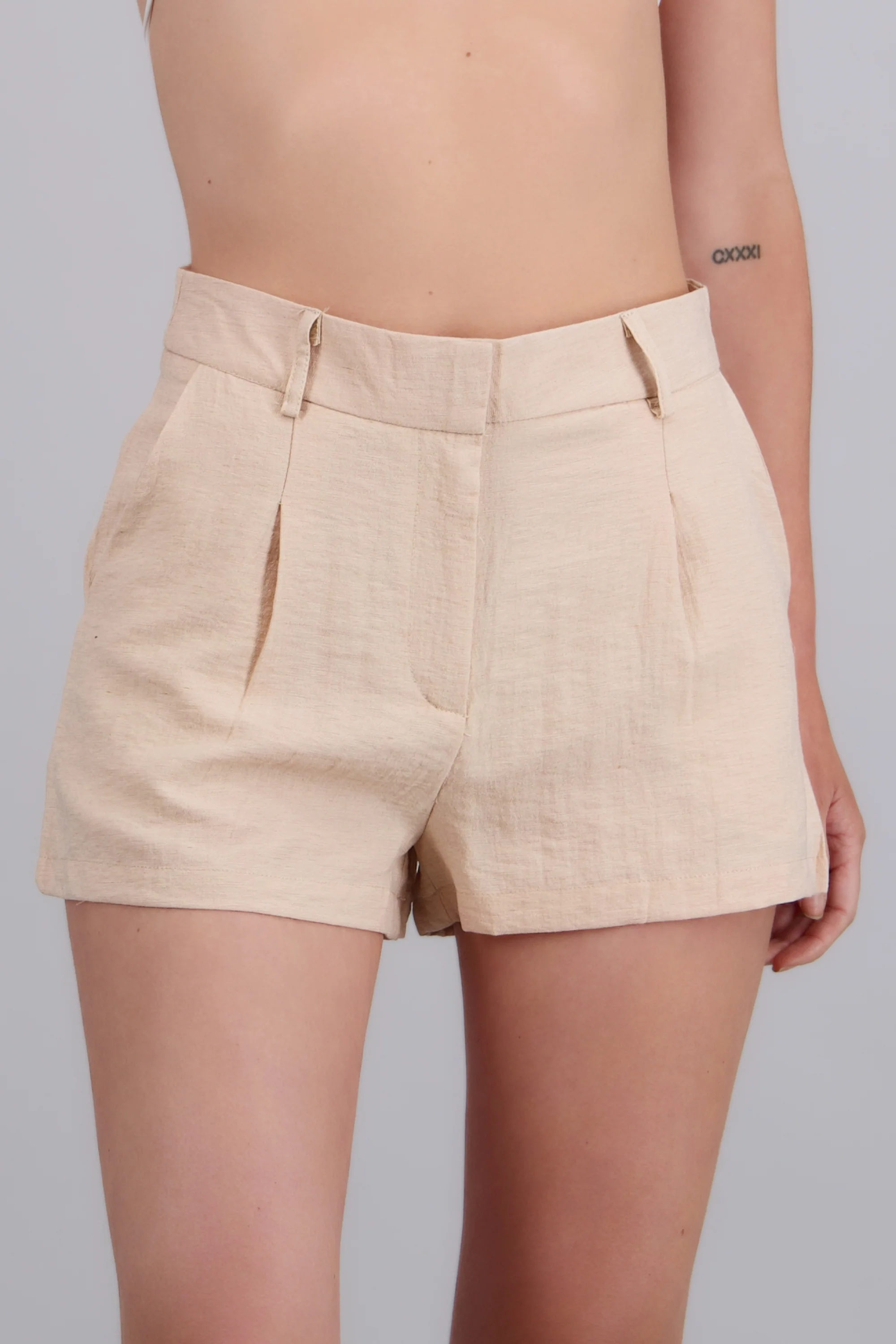 Short sastreado ligero - Image 5