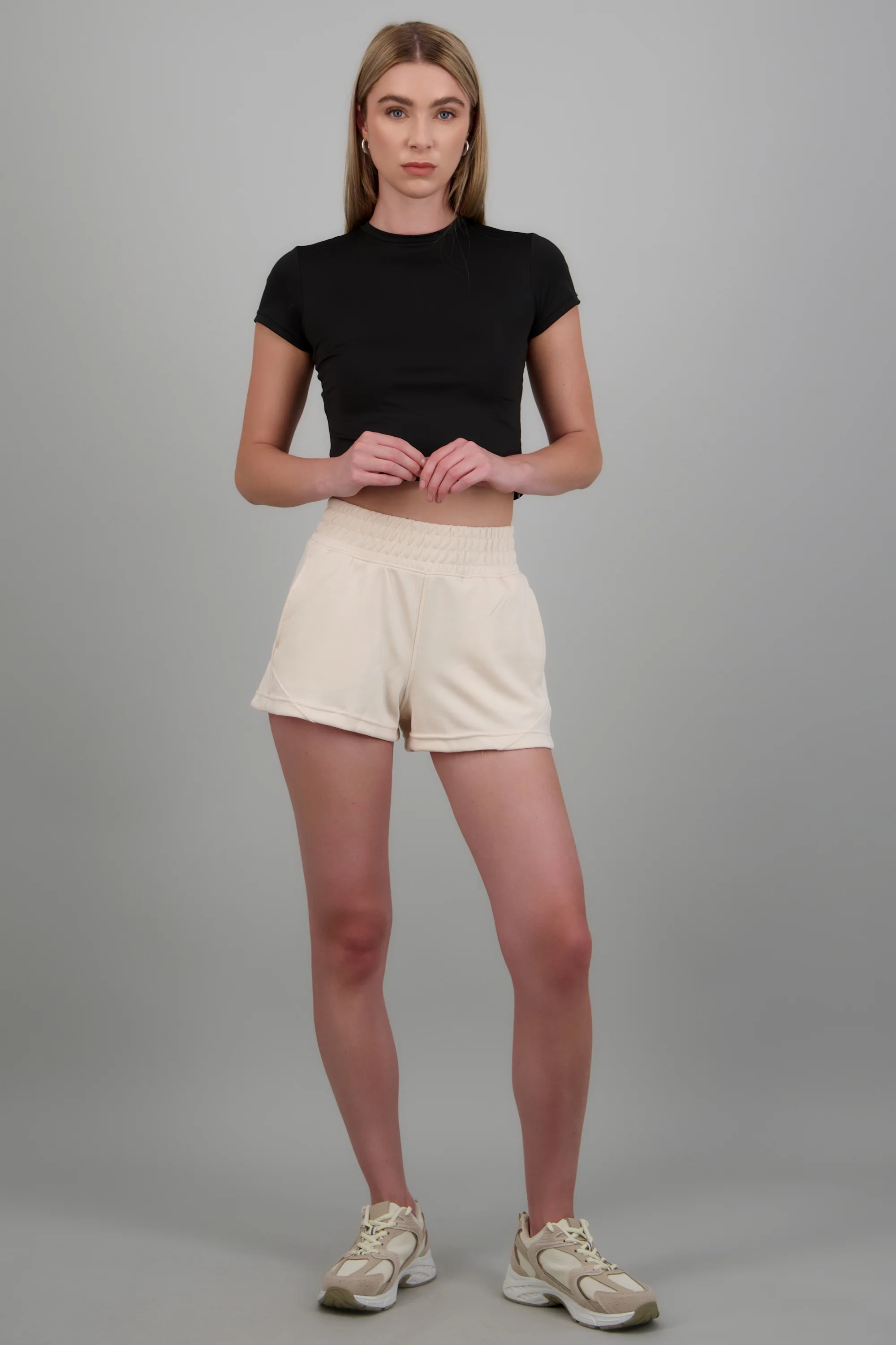 Shorts mini con resorte - Image 3