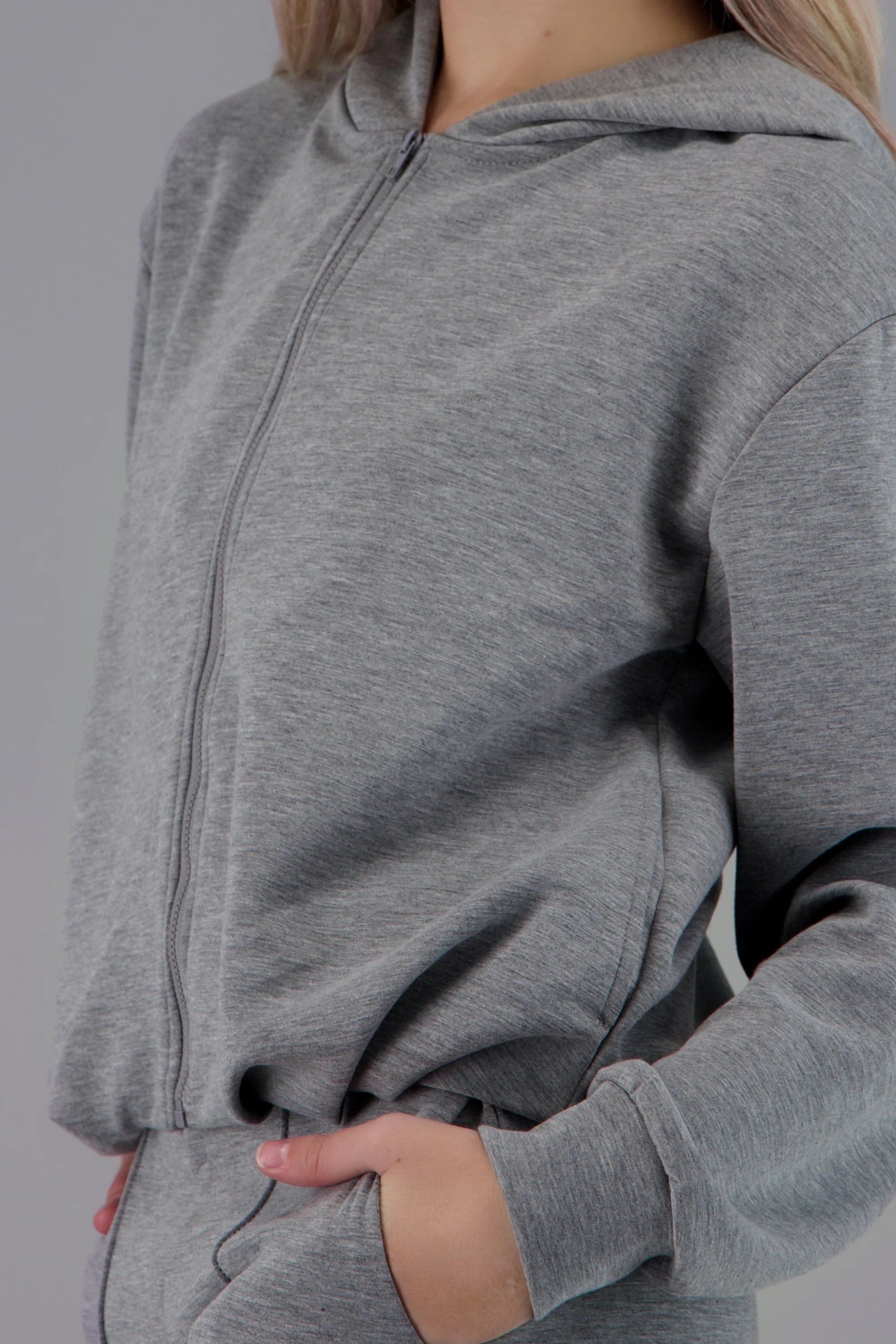 Sudadera con gorro y cierre - Image 3