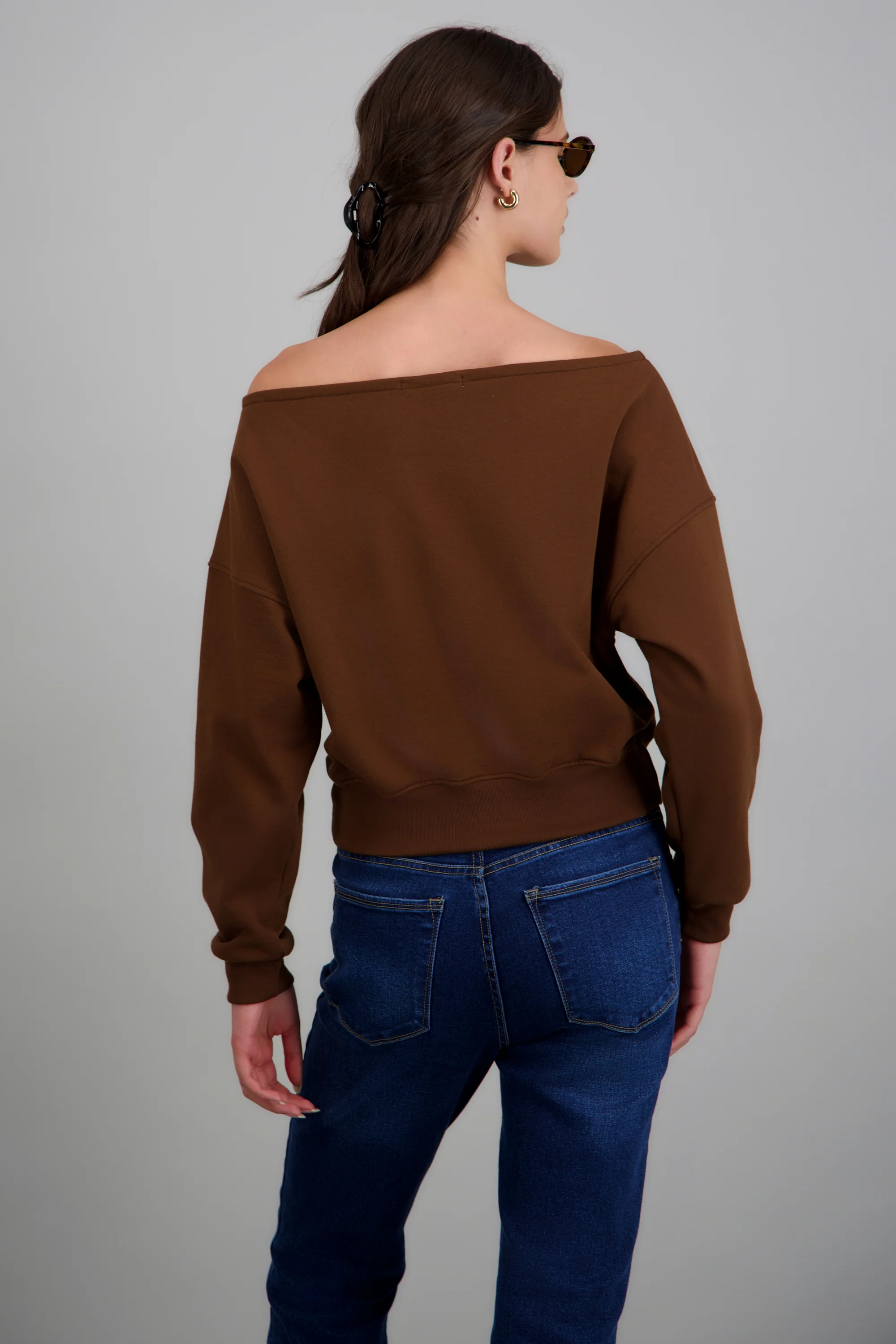 Sudadera off shoulder - Image 2