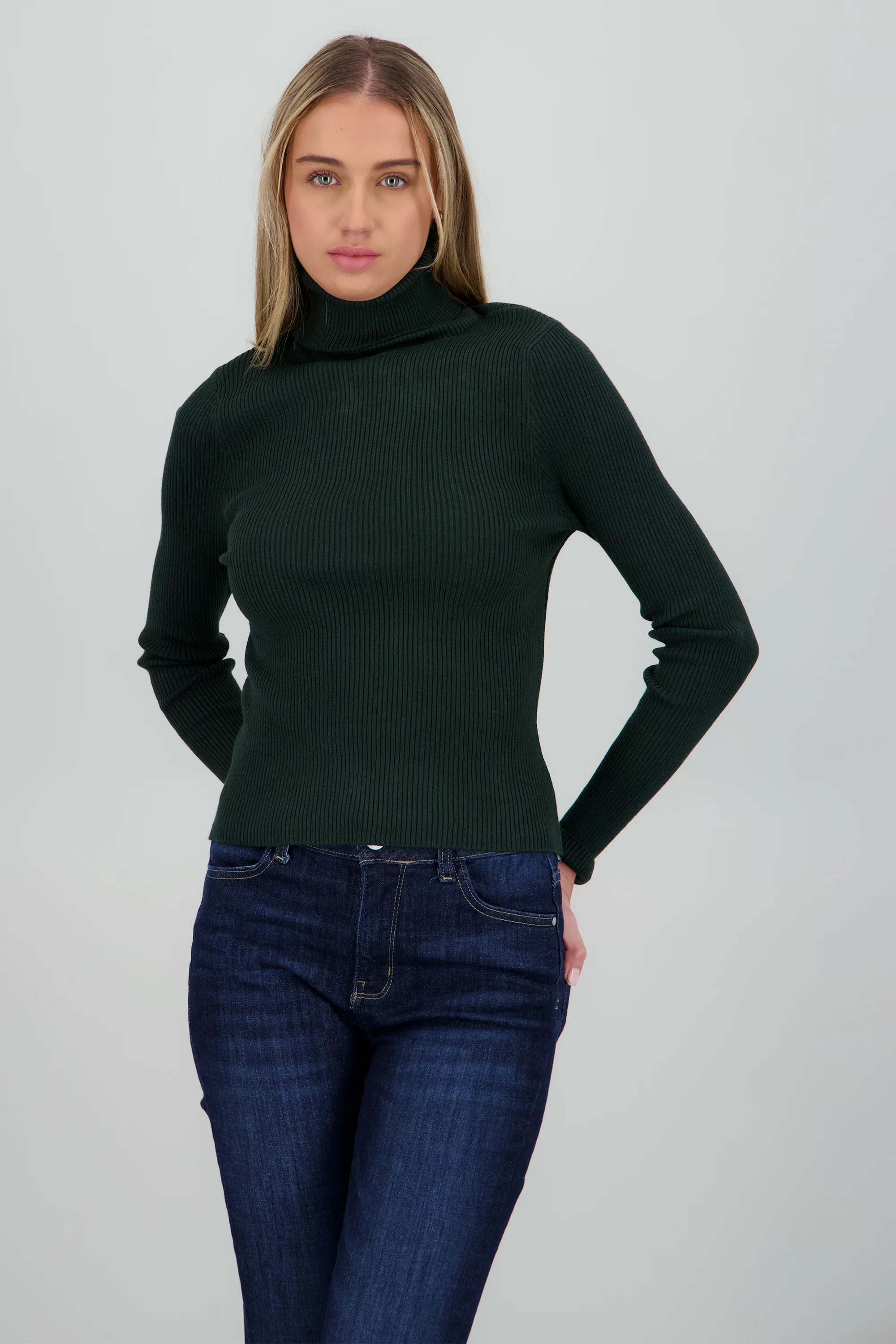 Sueter acanalado con cuello alto - Image 2