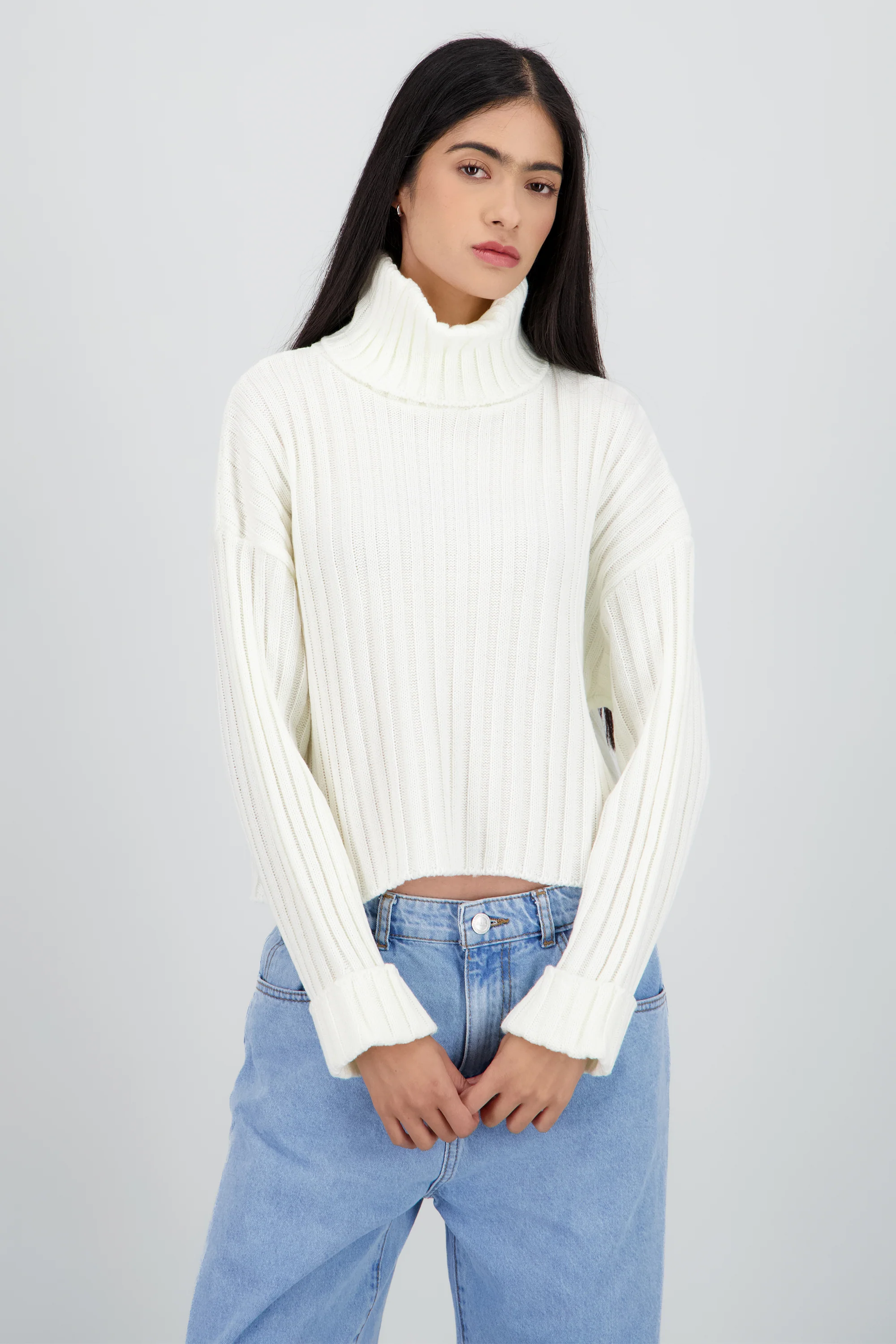 Sueter tejido cuello alto