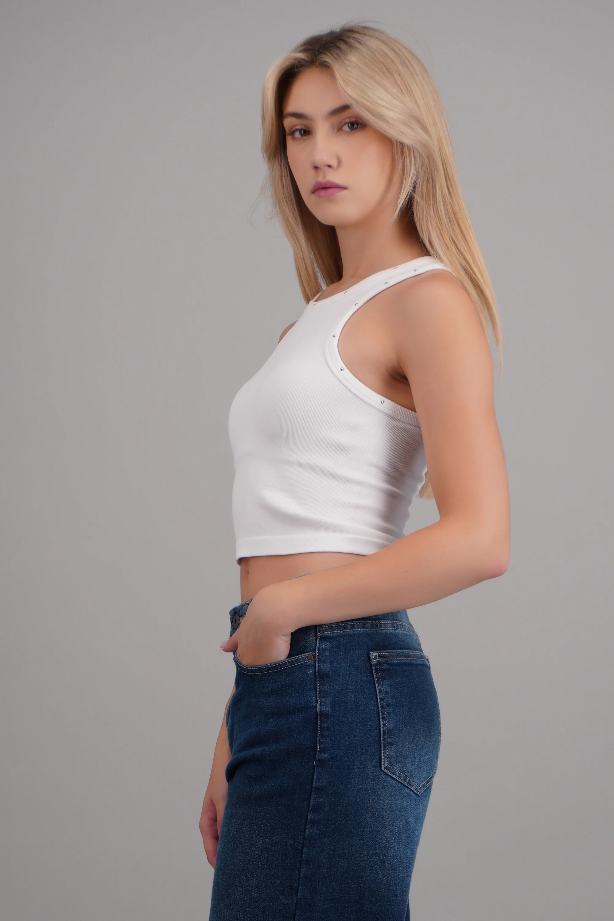 Tank top básica remaches - Image 3
