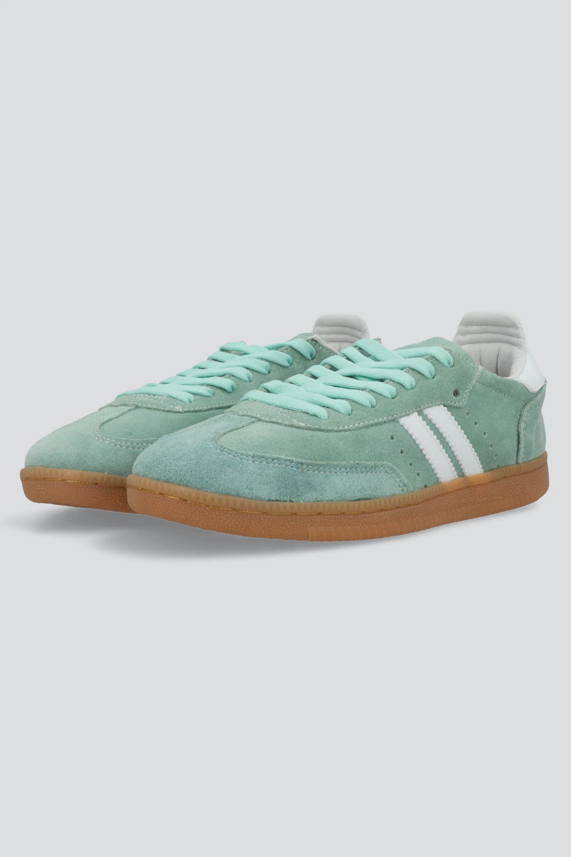 Tenis casual gamuza dos lineas - Image 2