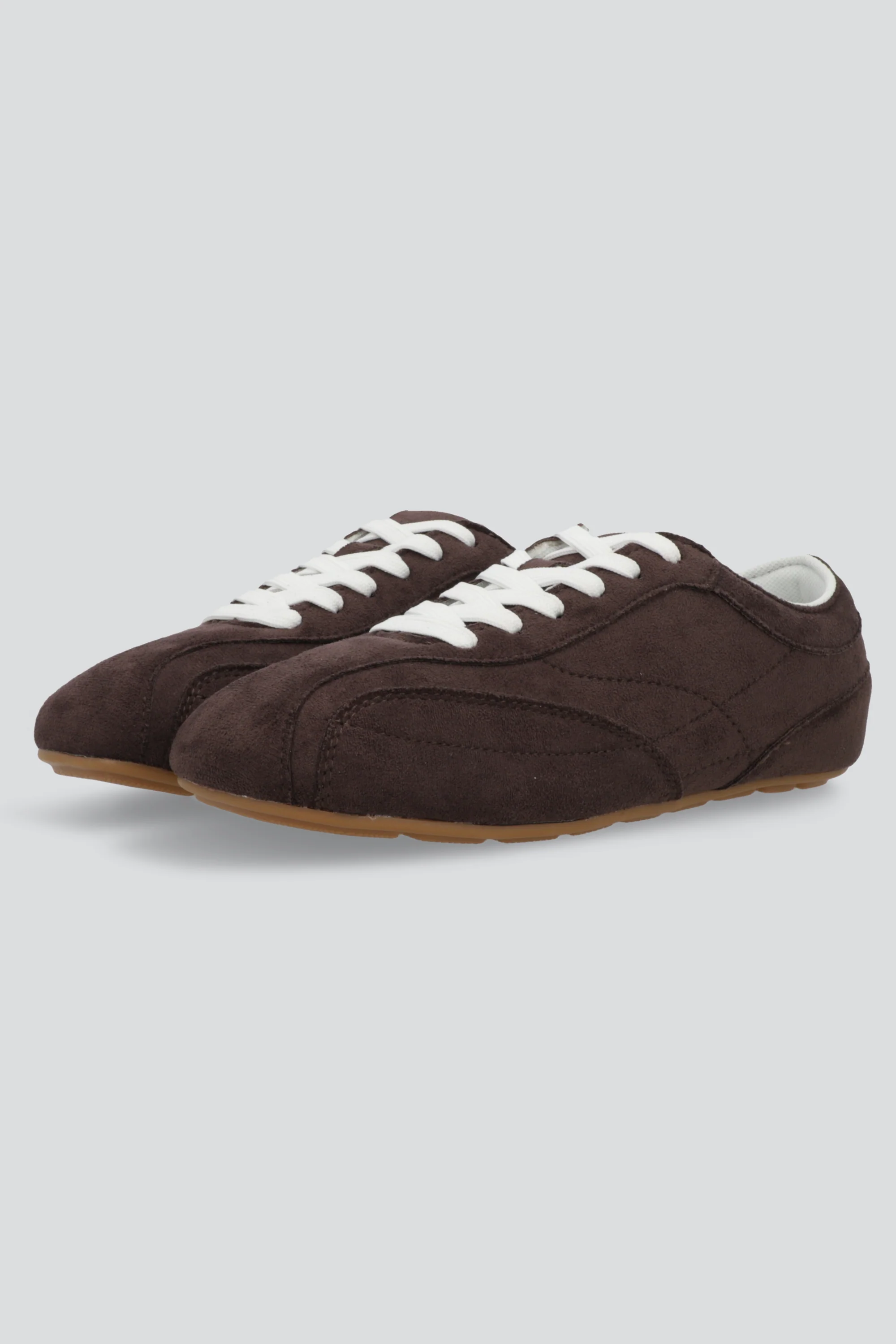Tenis silueta retro cortes - Image 2