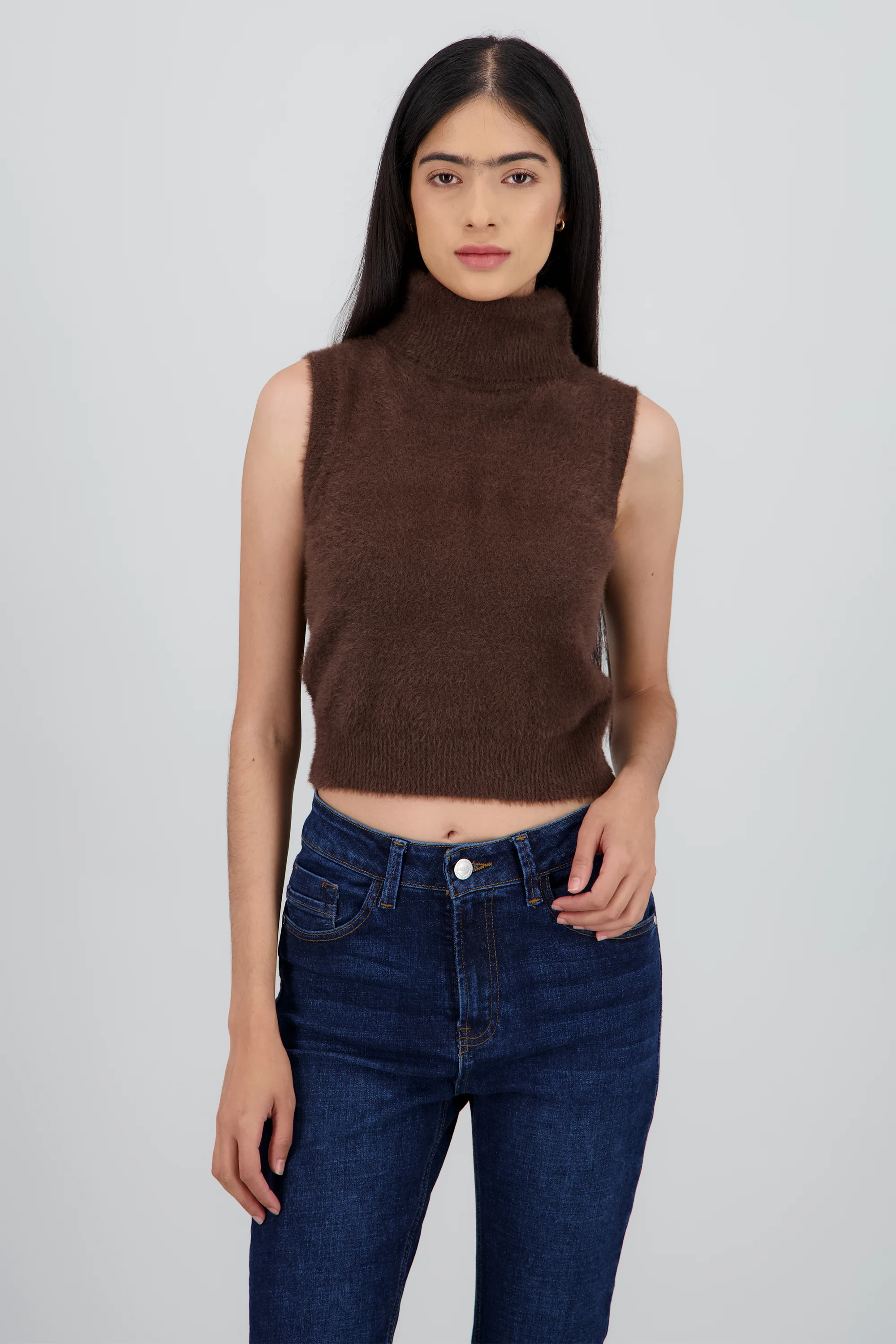 Top cuello alto tejido peluche