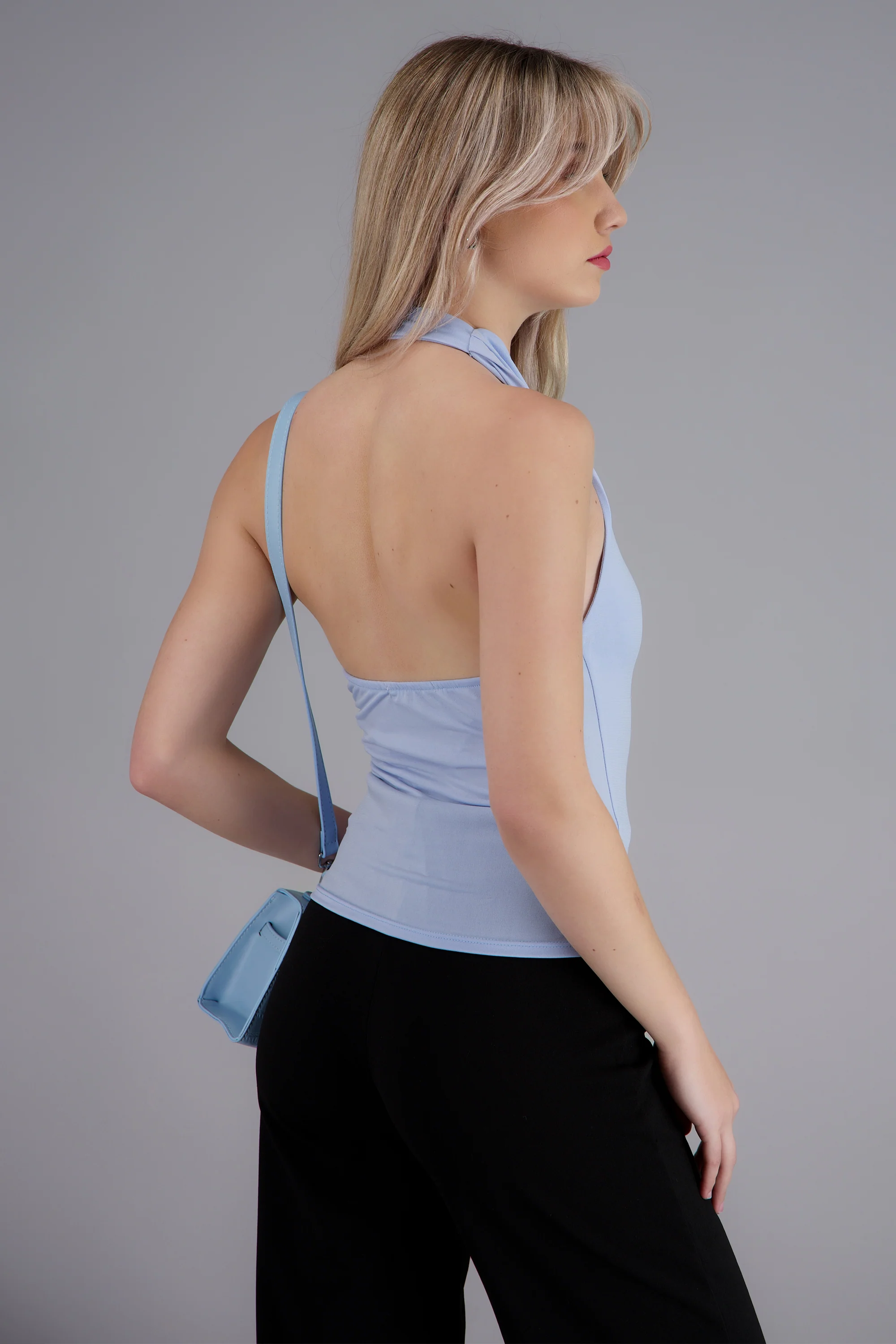 Top cuello cascada halter - Image 4