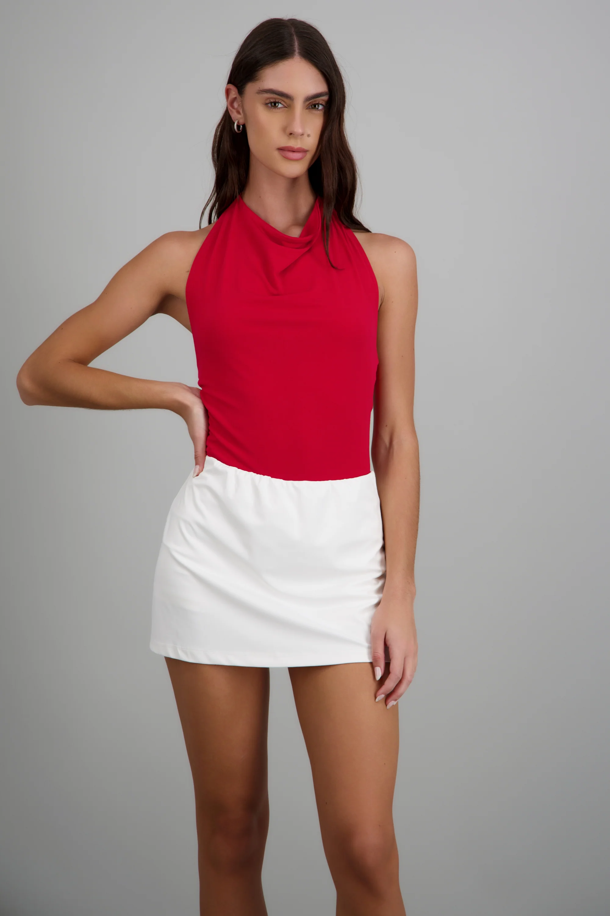 Top cuello cascada halter