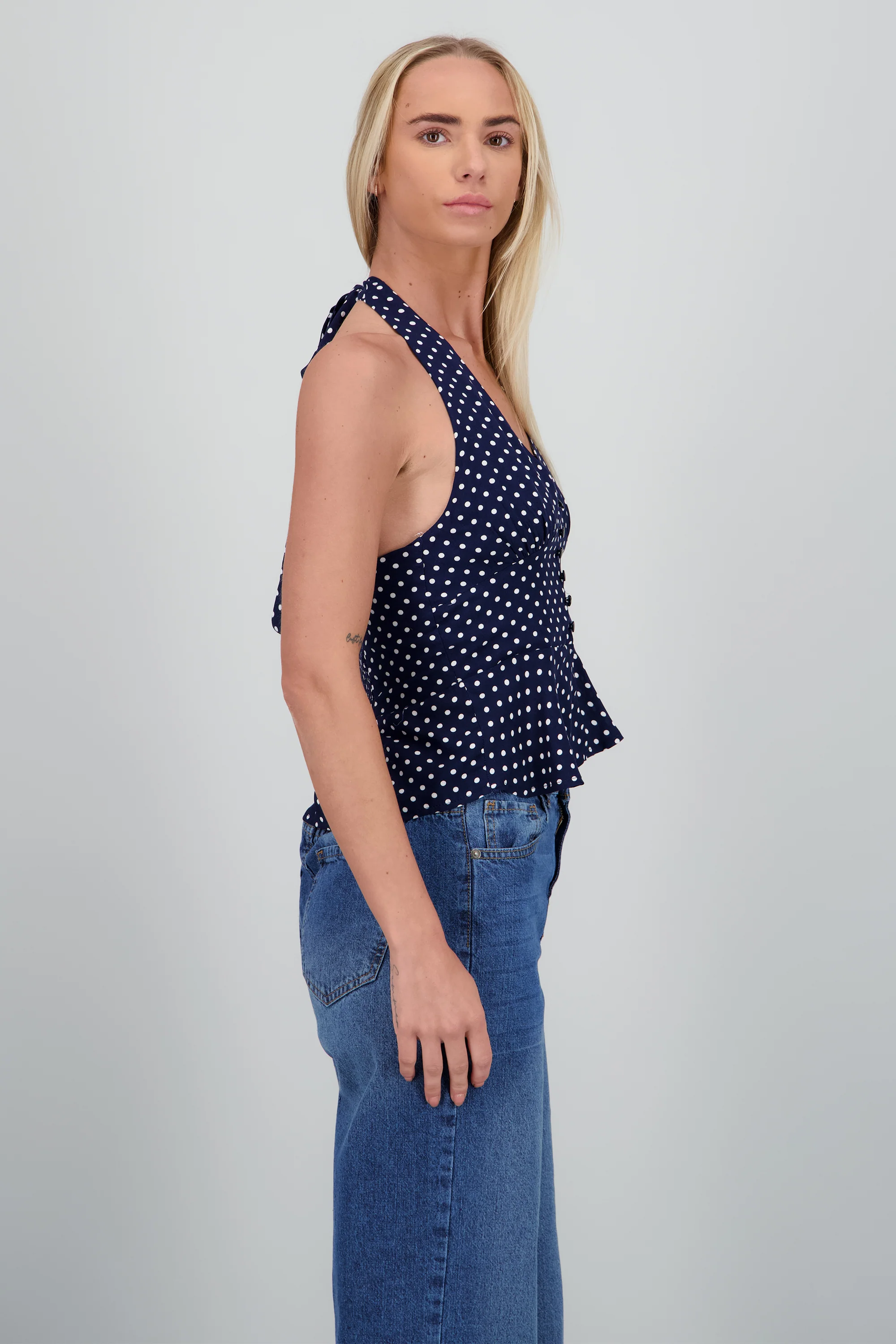 Top halter botones al frente - Image 3