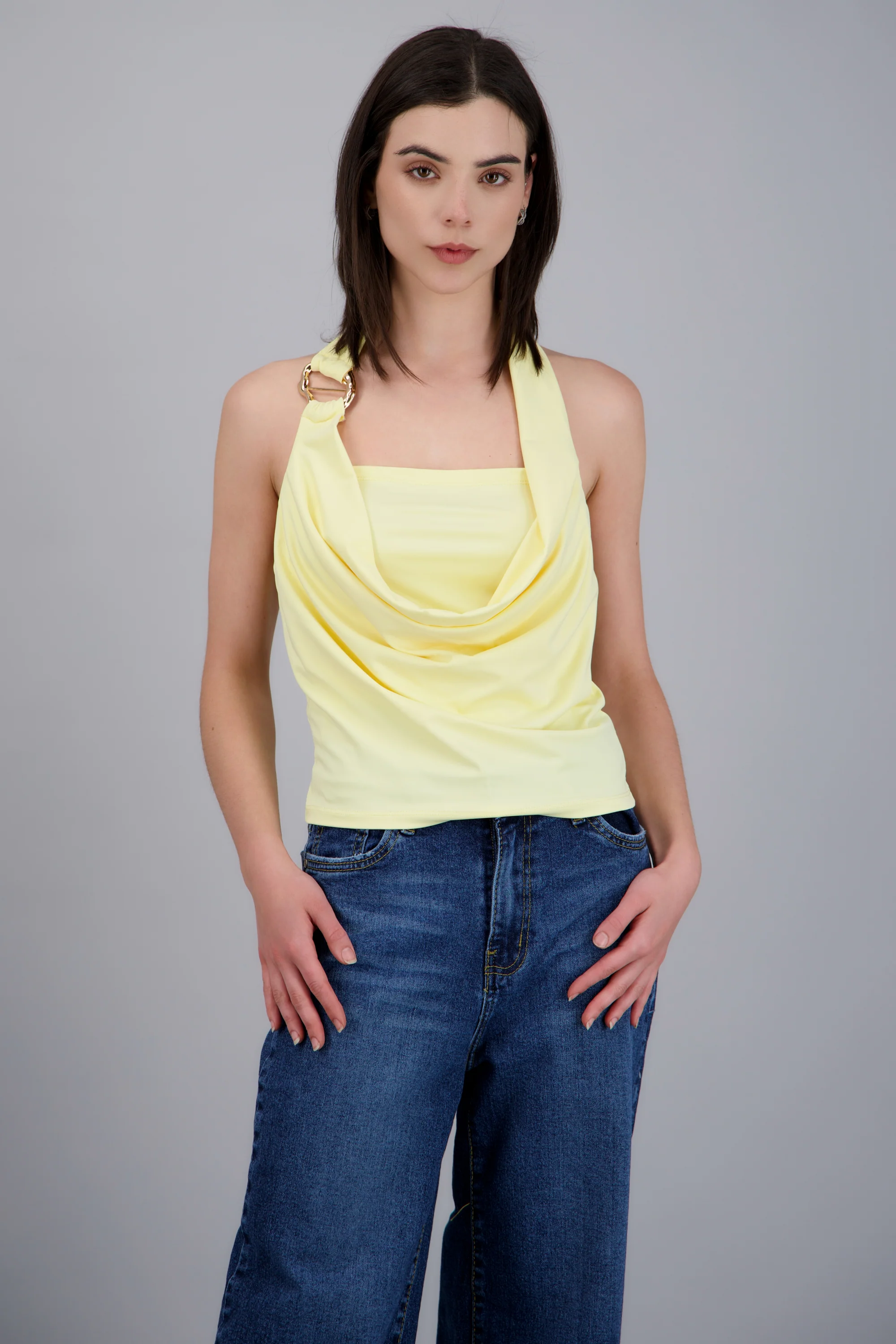 Top halter cascada con hebilla