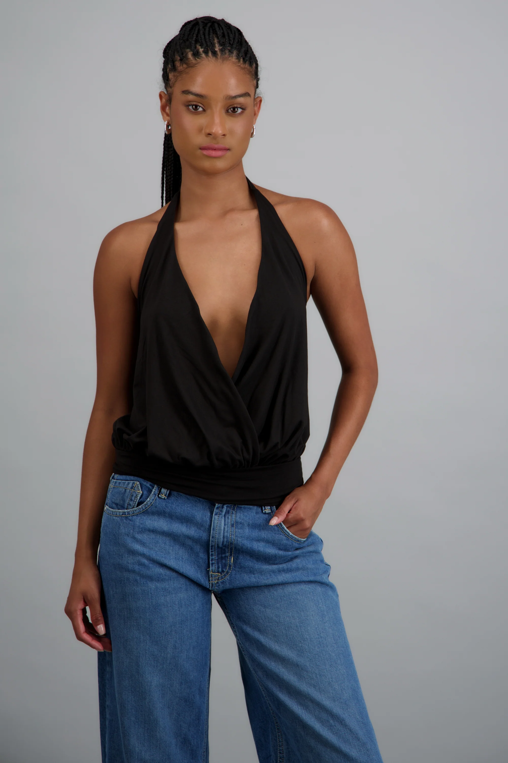 Top halter detalle cruzado - Image 2