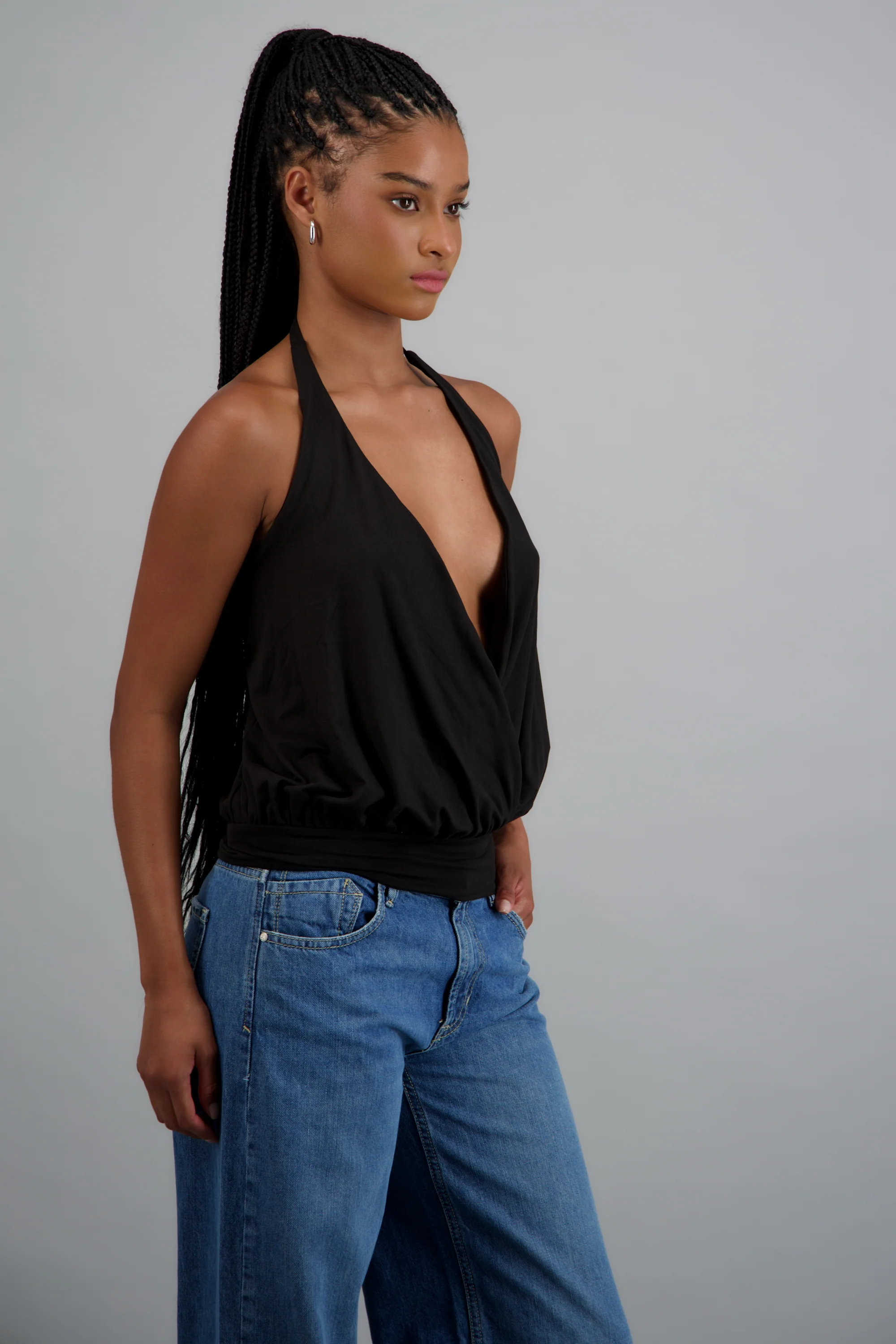 Top halter detalle cruzado - Image 3