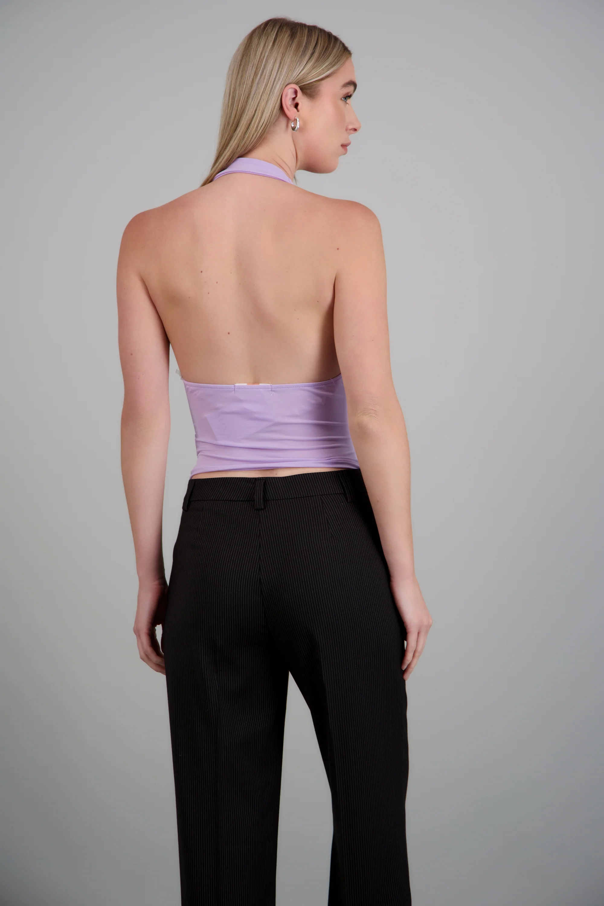 Top halter escote cascada - Image 4
