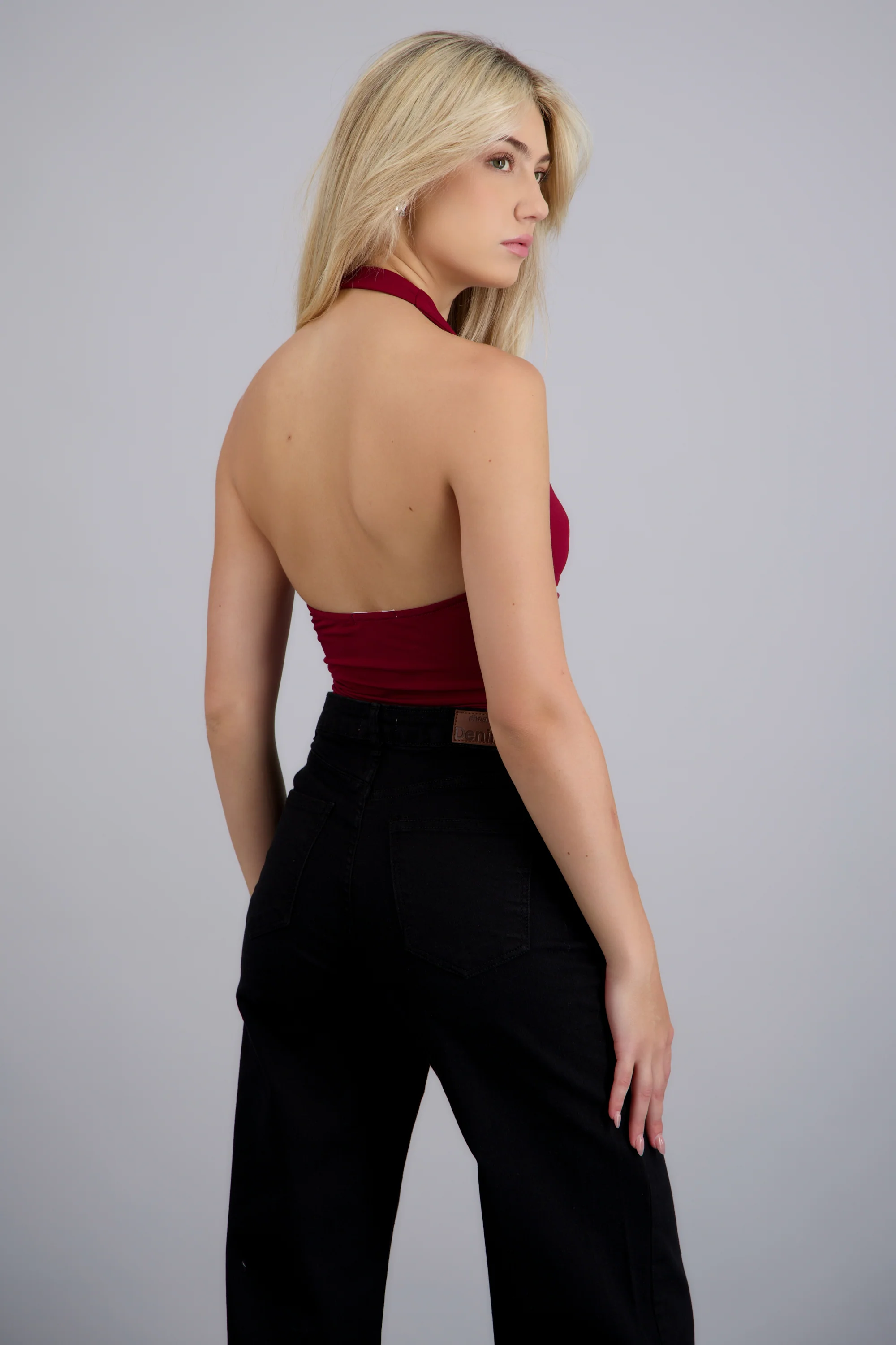 Top halter escote cascada - Image 6