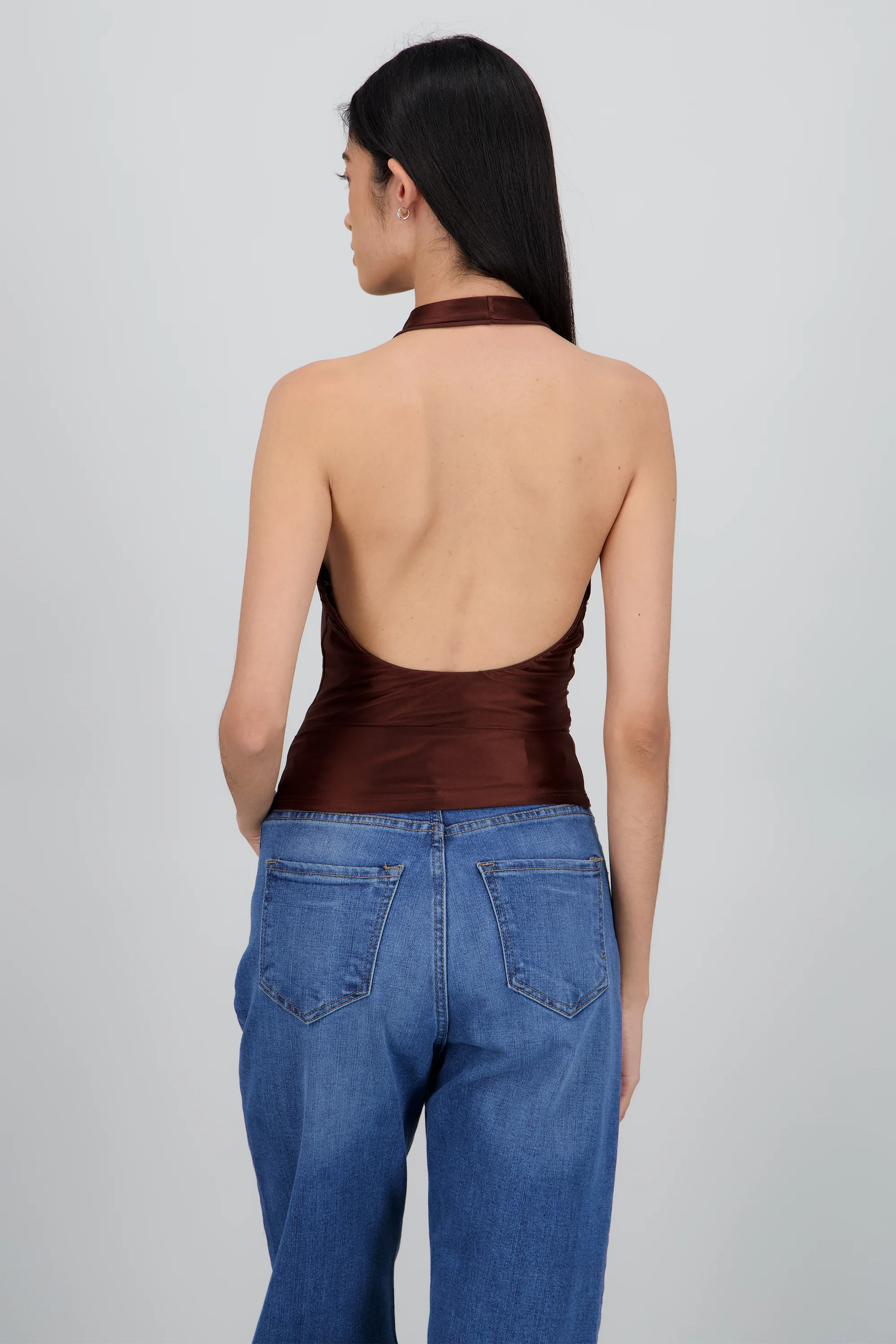 Top halter escote cascada lisa - Image 4