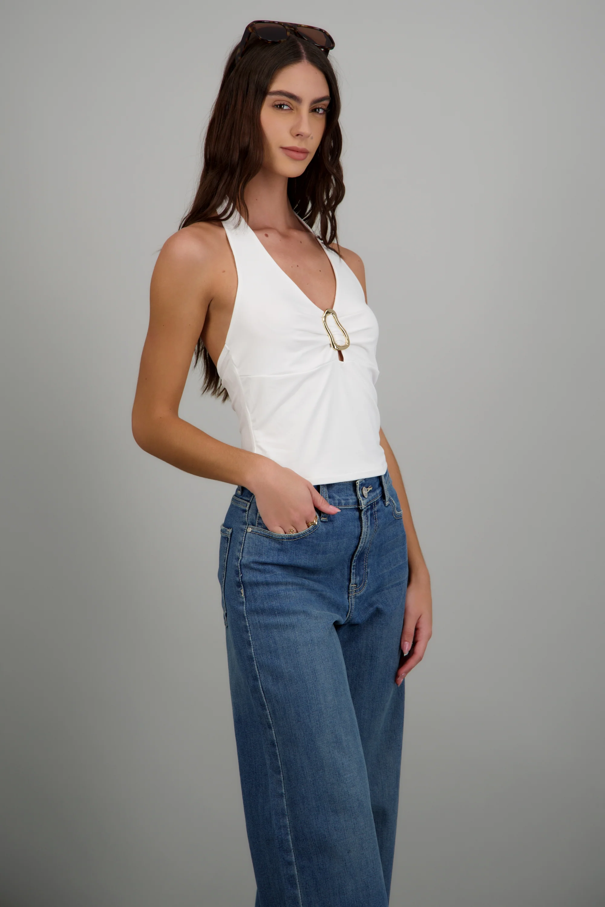 Top halter liso detalle herraje - Image 2