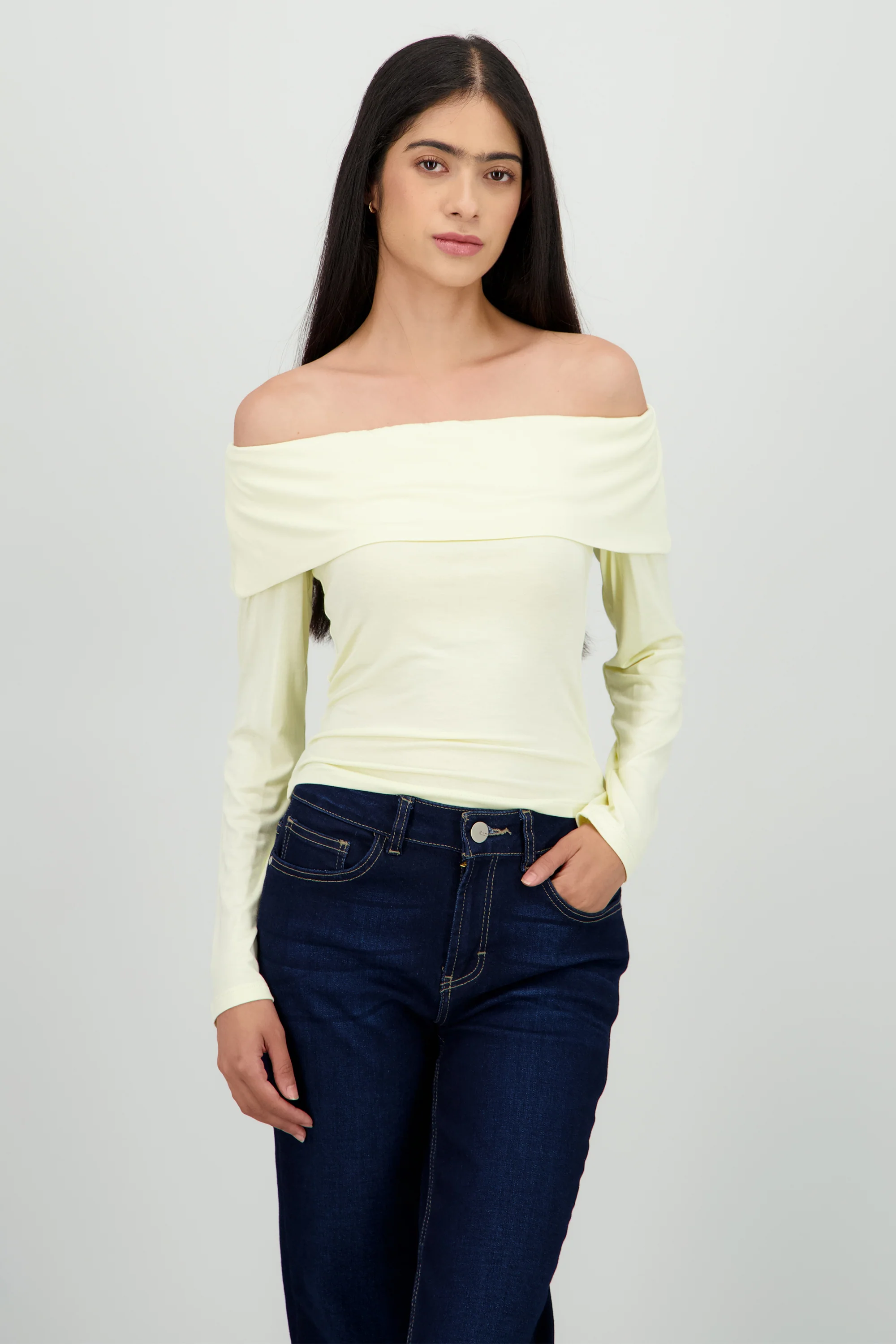 Top manga larga off shoulder liso - Image 2