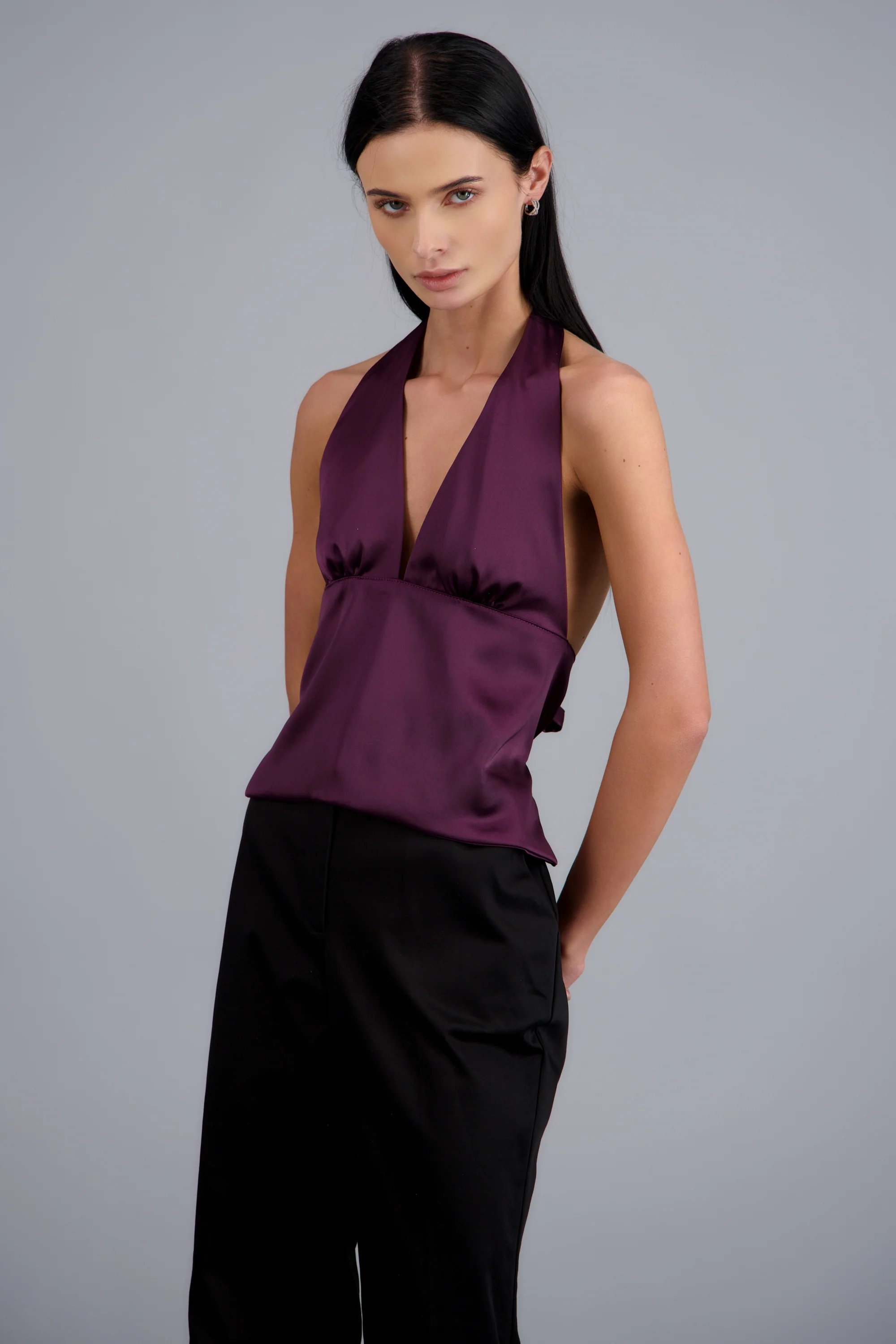 Top satinado escote espalda hypsters - Image 2