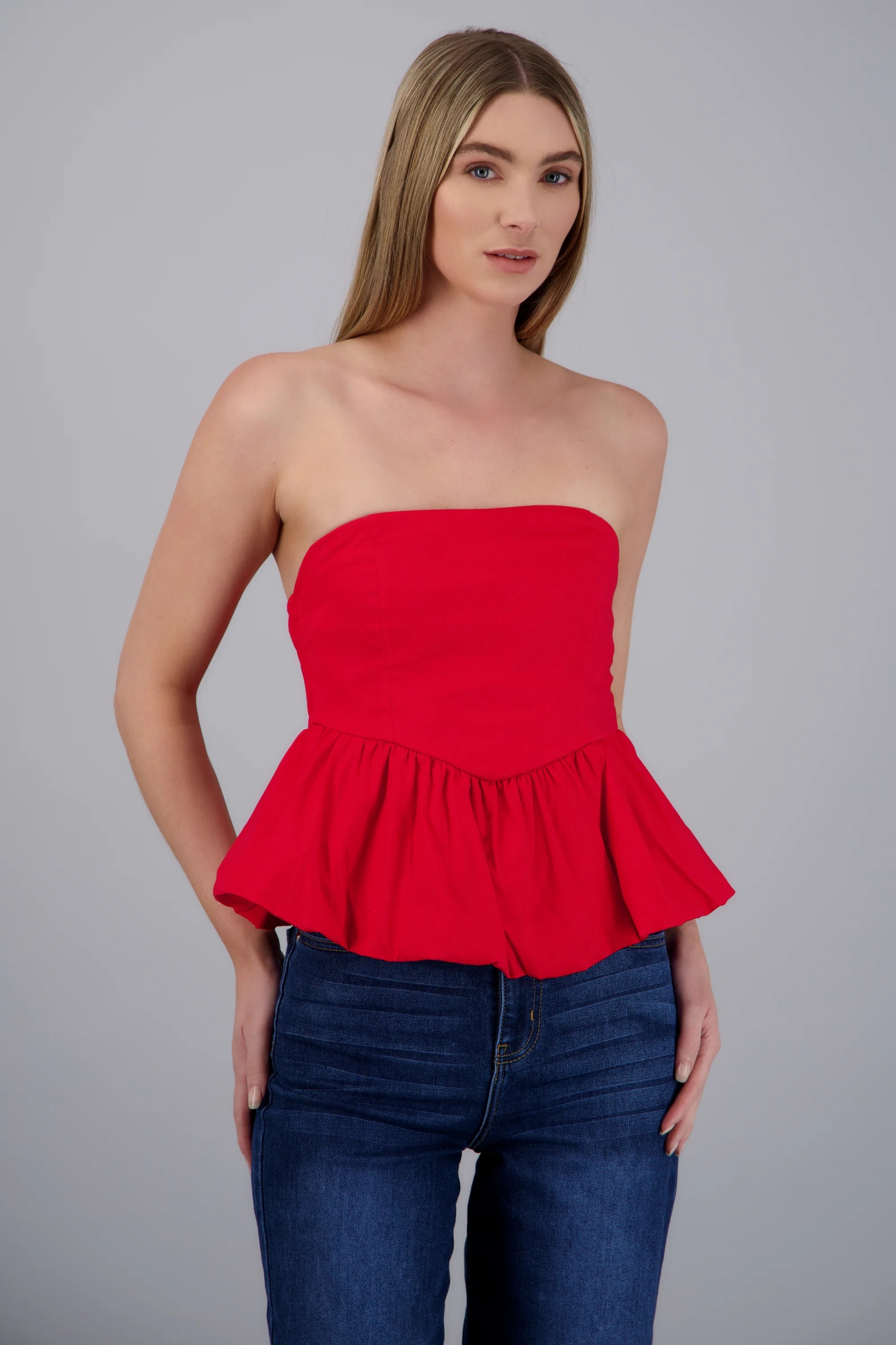 Top strapless detalle burbuja