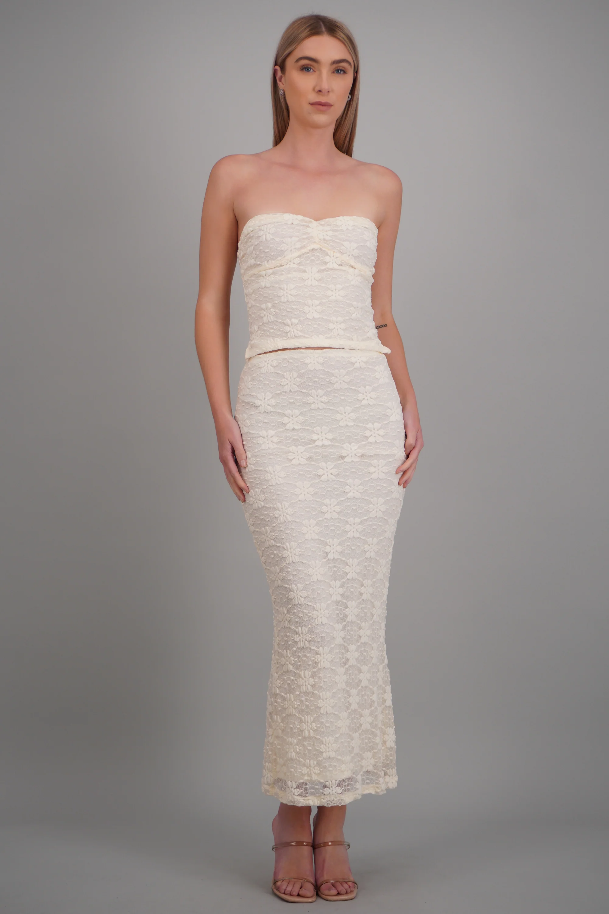 Top strapless encaje