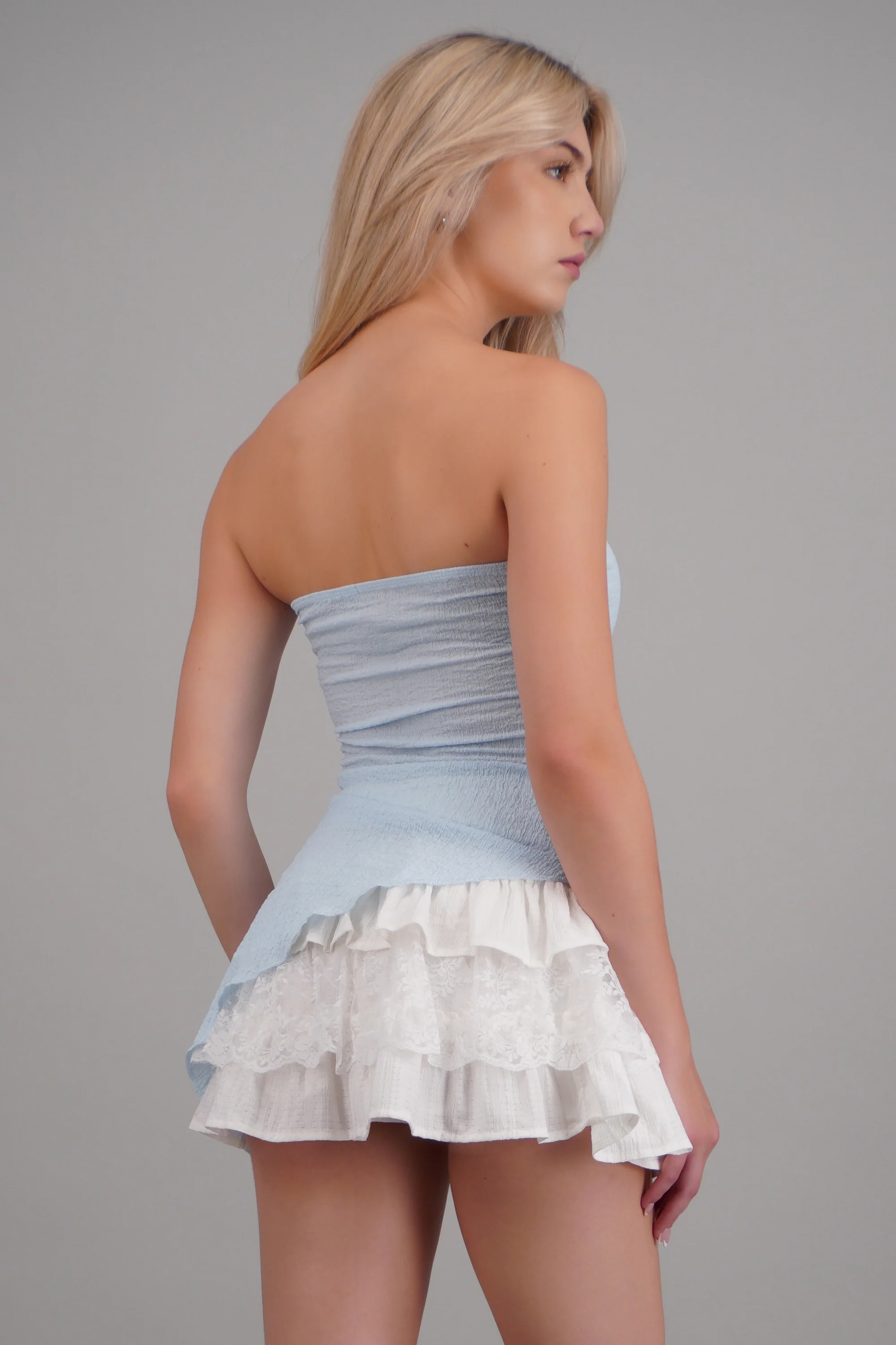 Top strapless textura asimetrico - Image 4