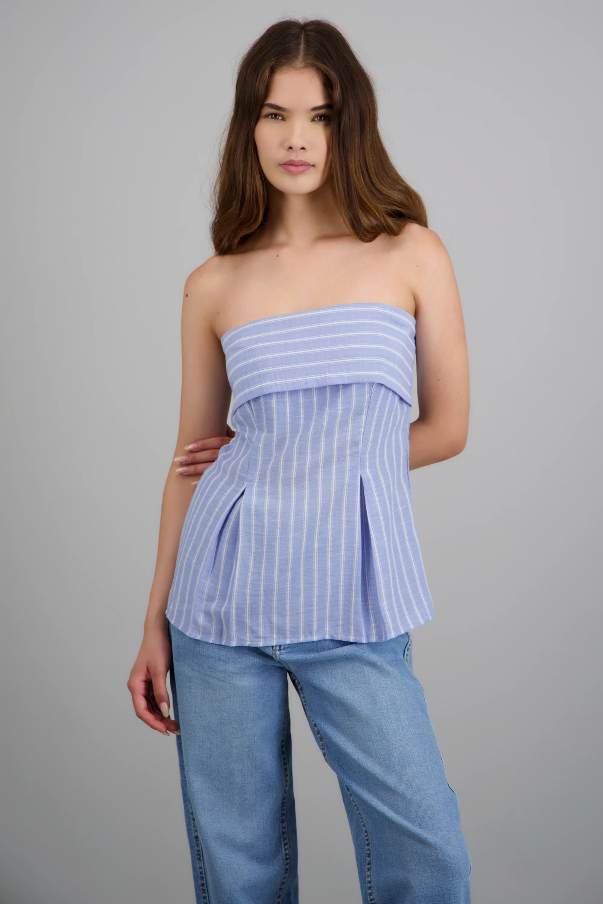 Top strapples lino detalle doblez