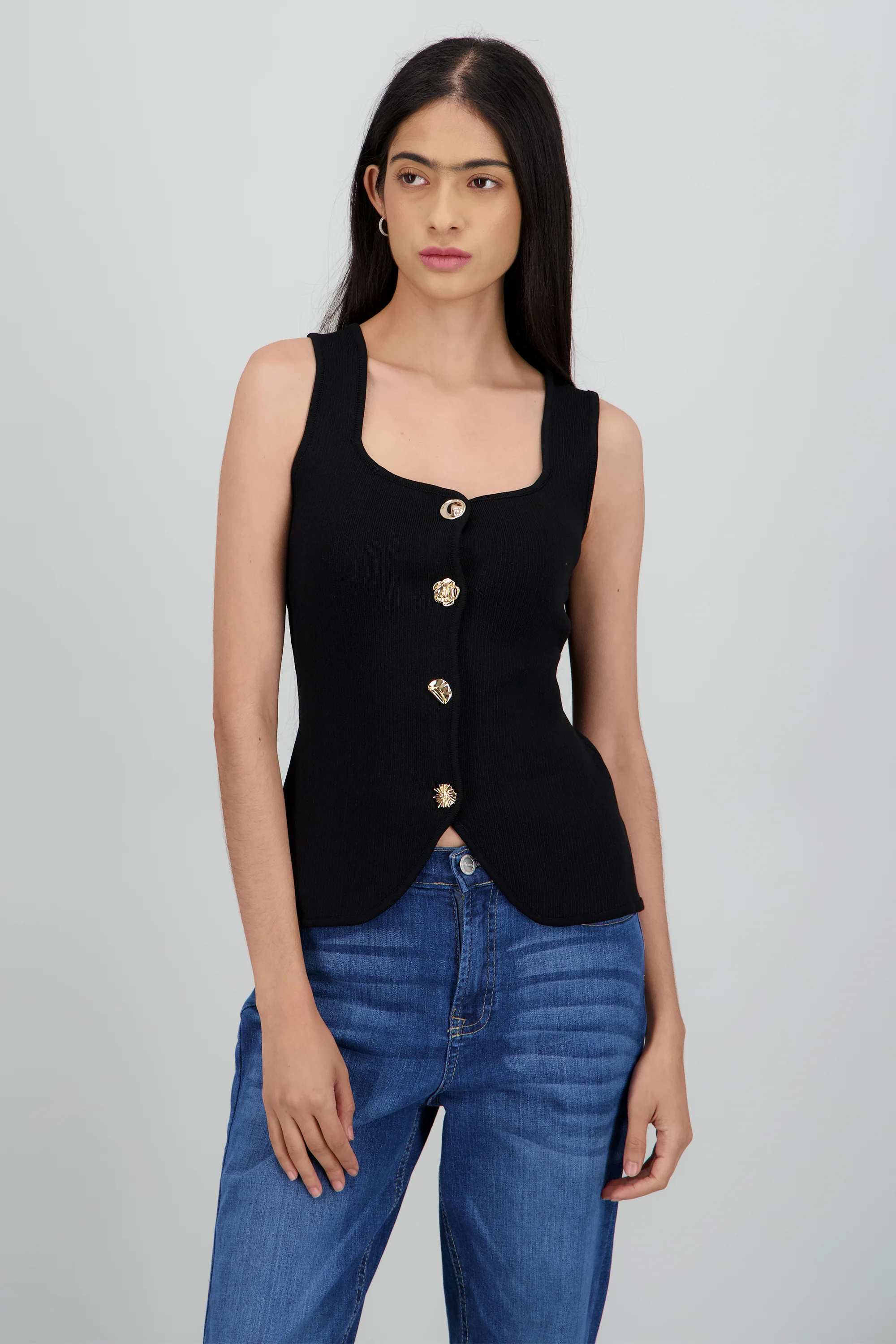 top tejido detalle botones