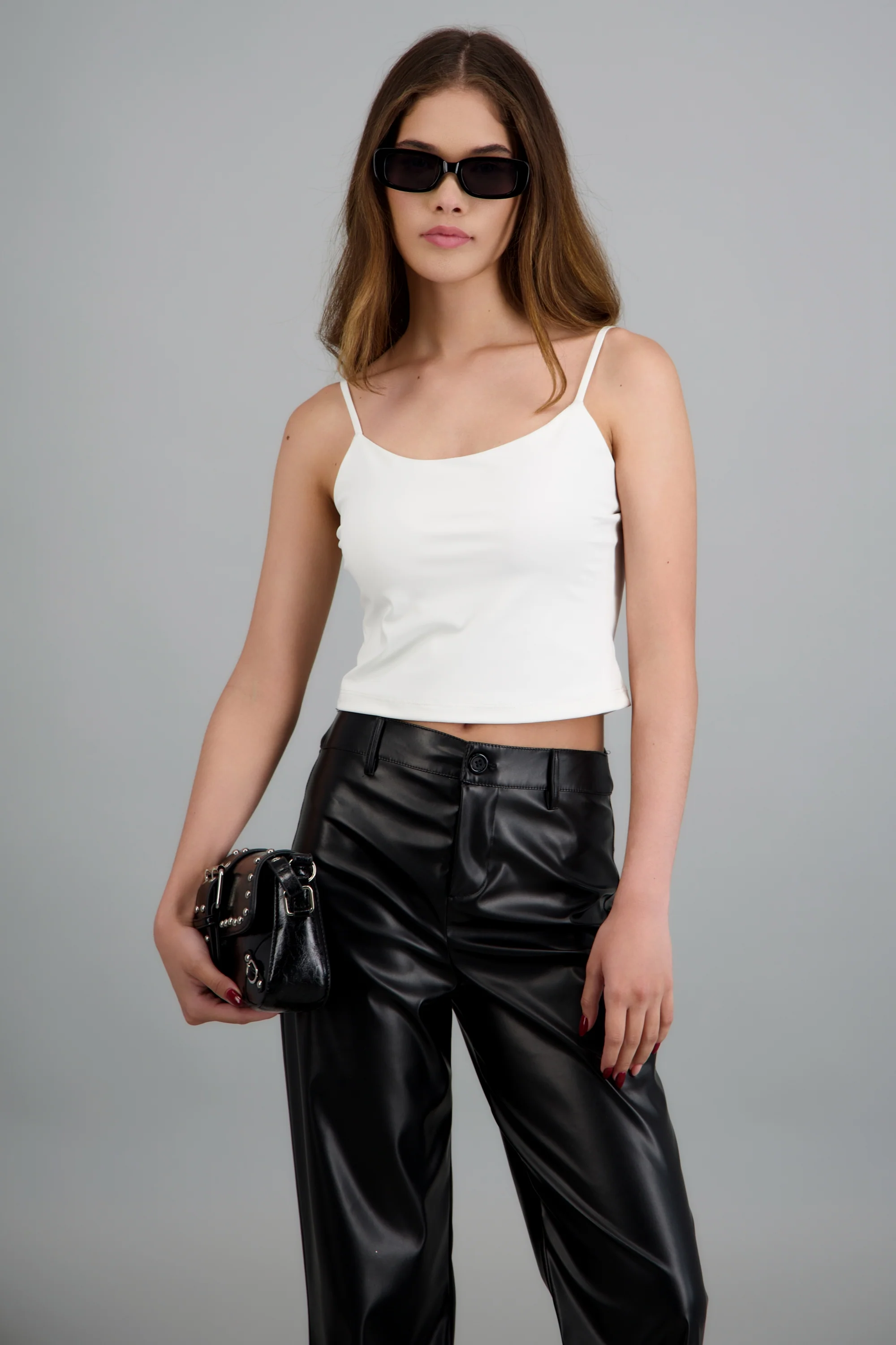 Top tirantes liso detalle copas
