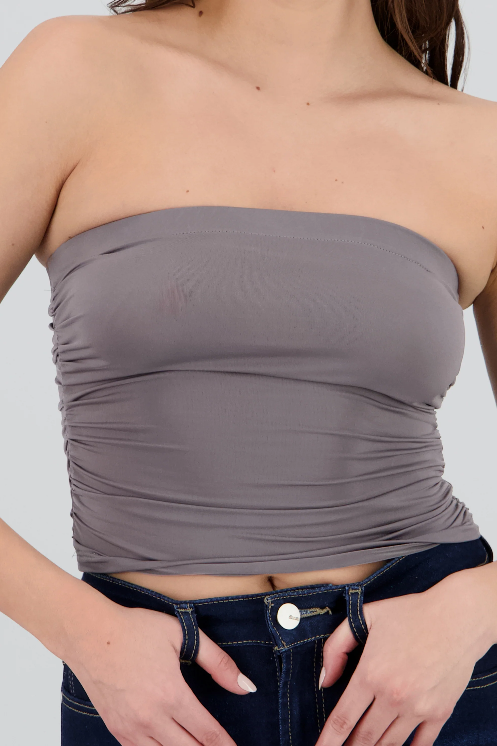 Top tubo drapeado detalle strapless - Image 5