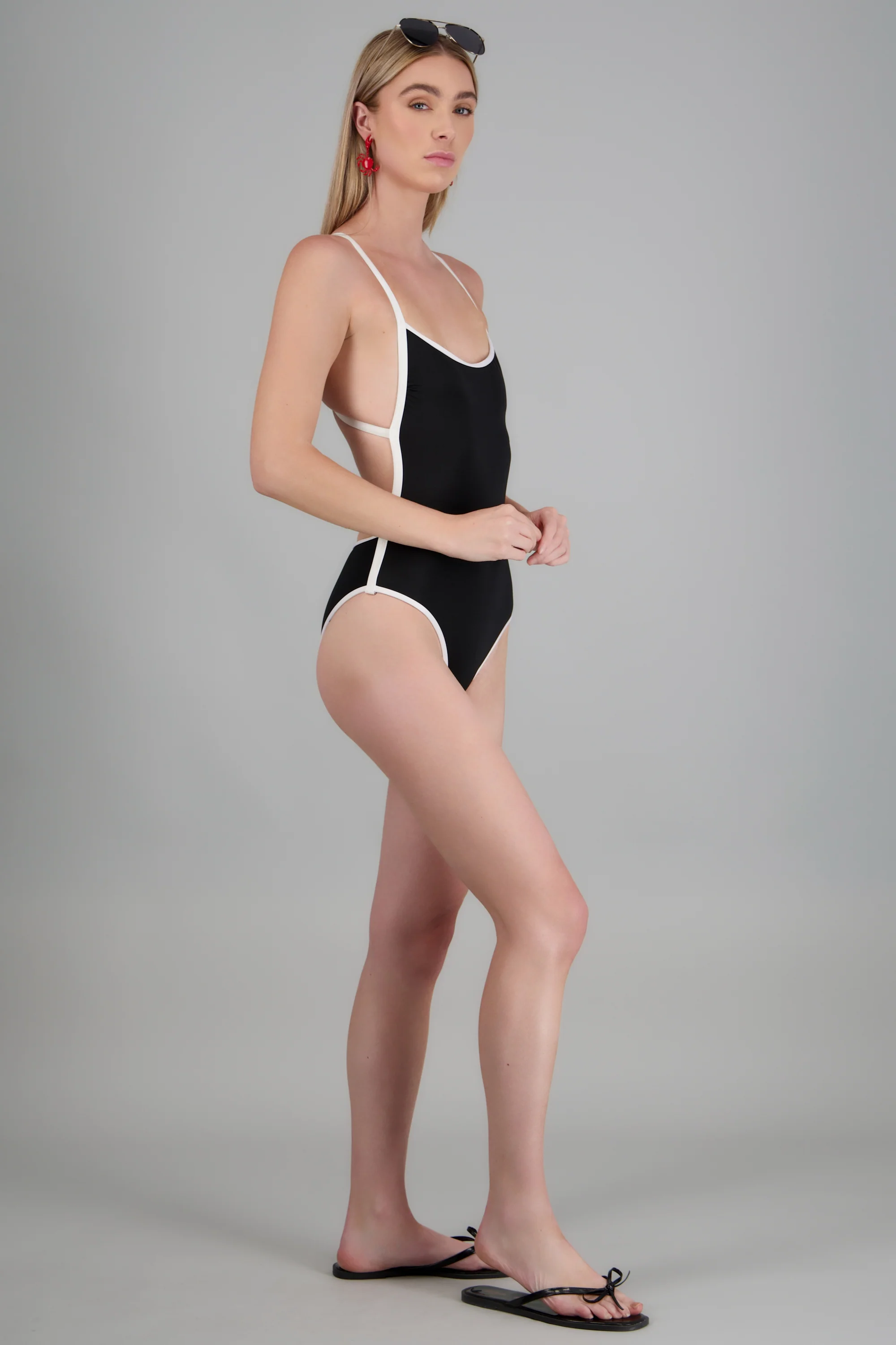 Traje de baño contrastes escote espalda - Image 3