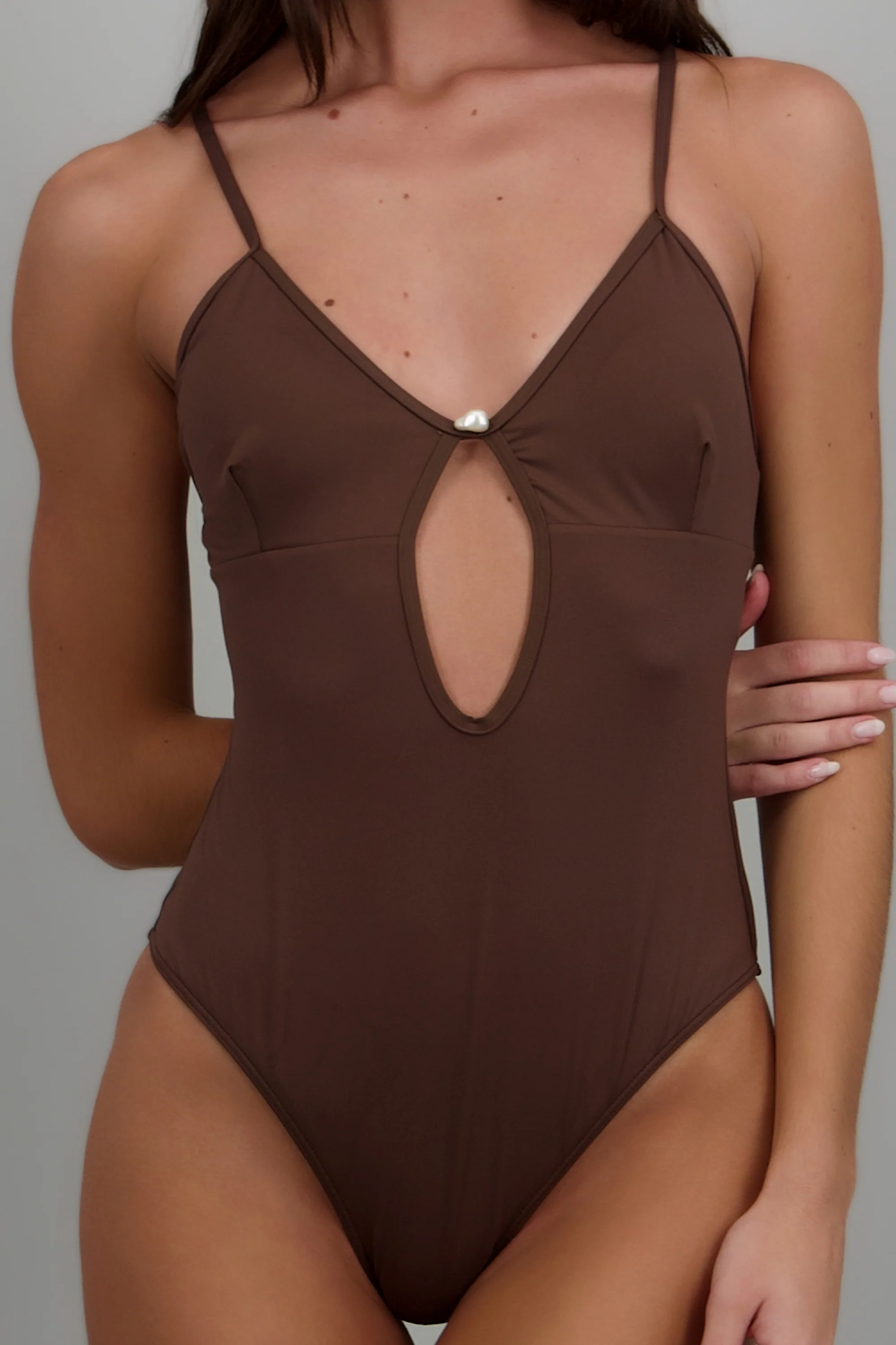Traje de baño escote concha - Image 6