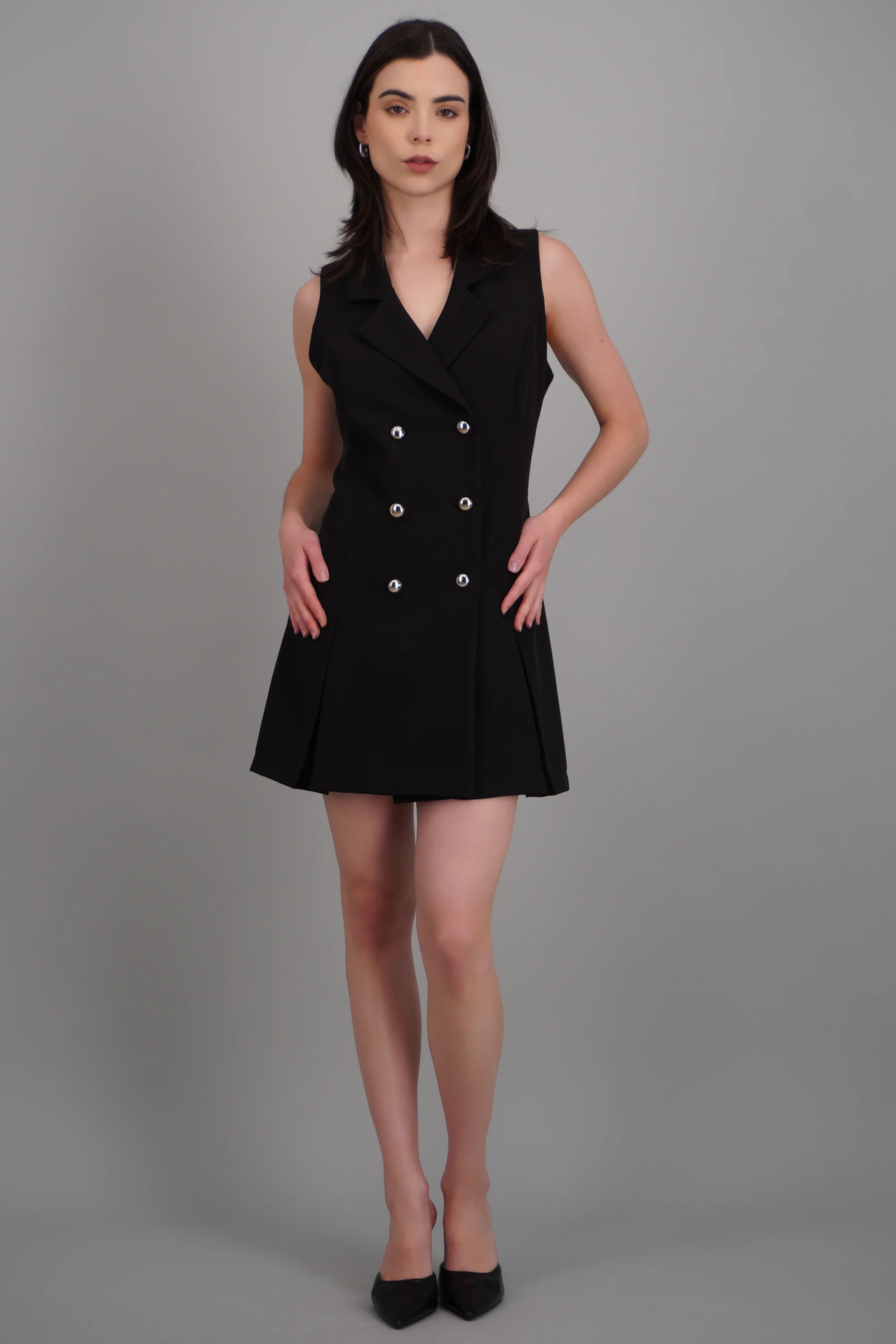 Vestido blazer tableado con botones