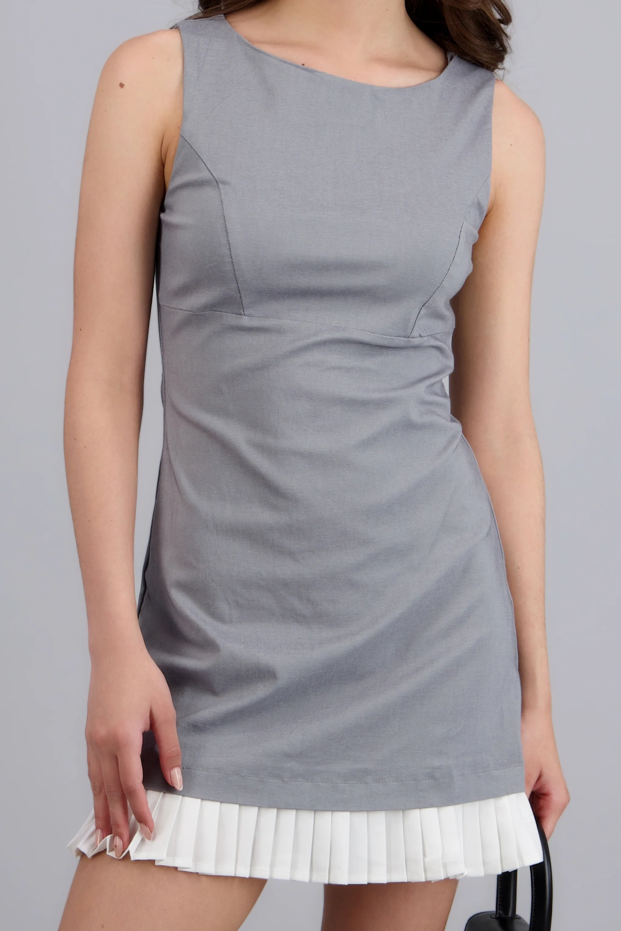 vestido corto sin mangas detalle plisado - Image 5