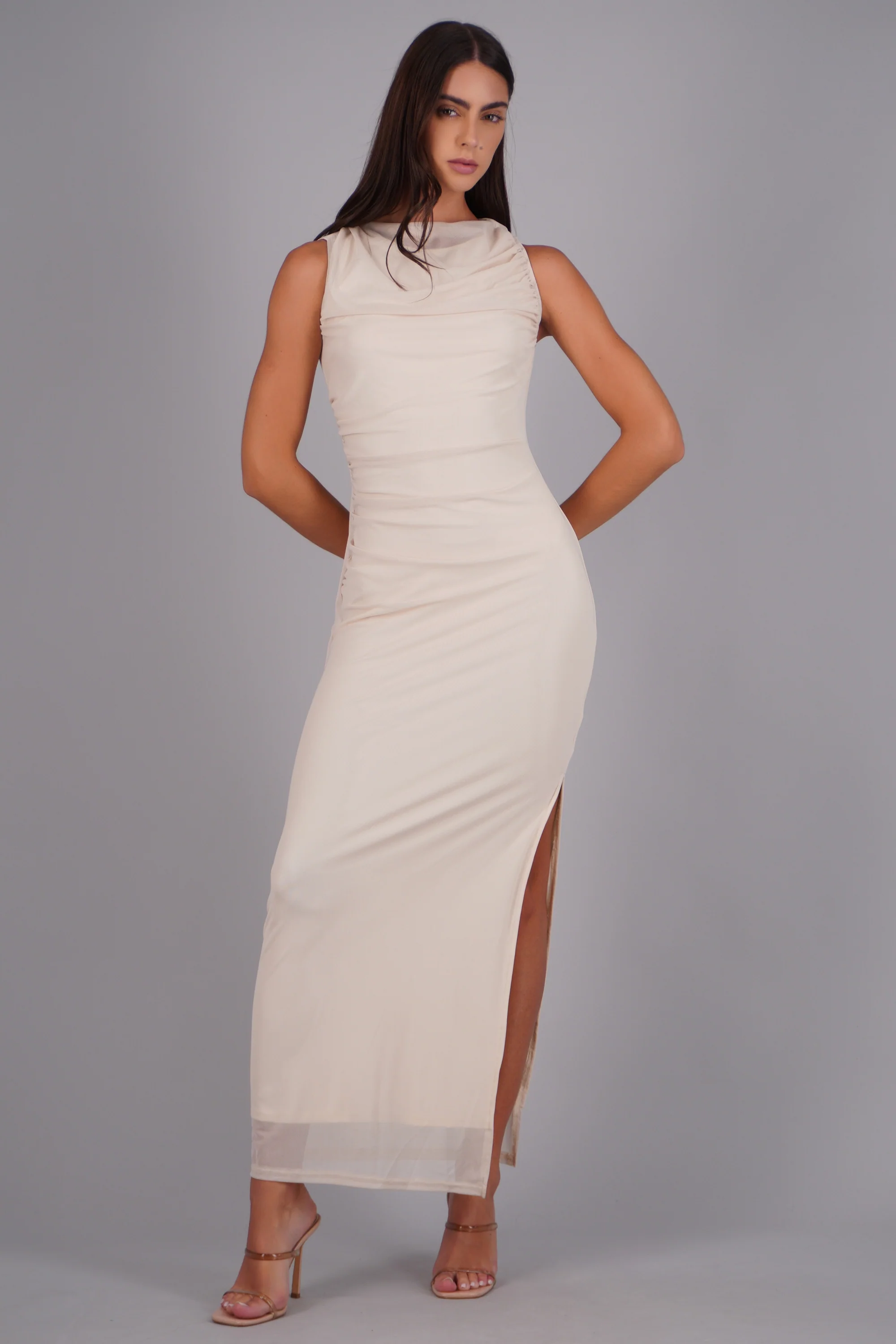 Vestido drapeado mesh