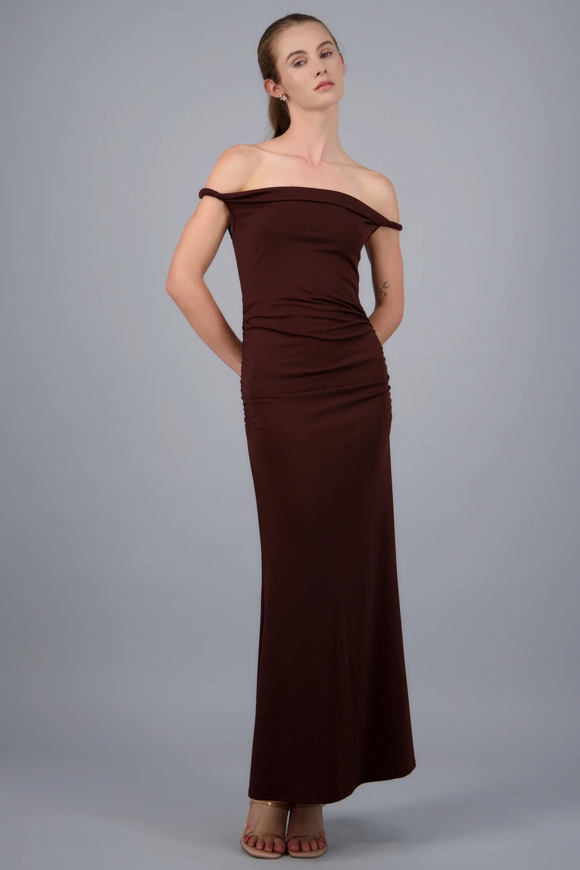 Vestido drapeado off shoulder - Image 3