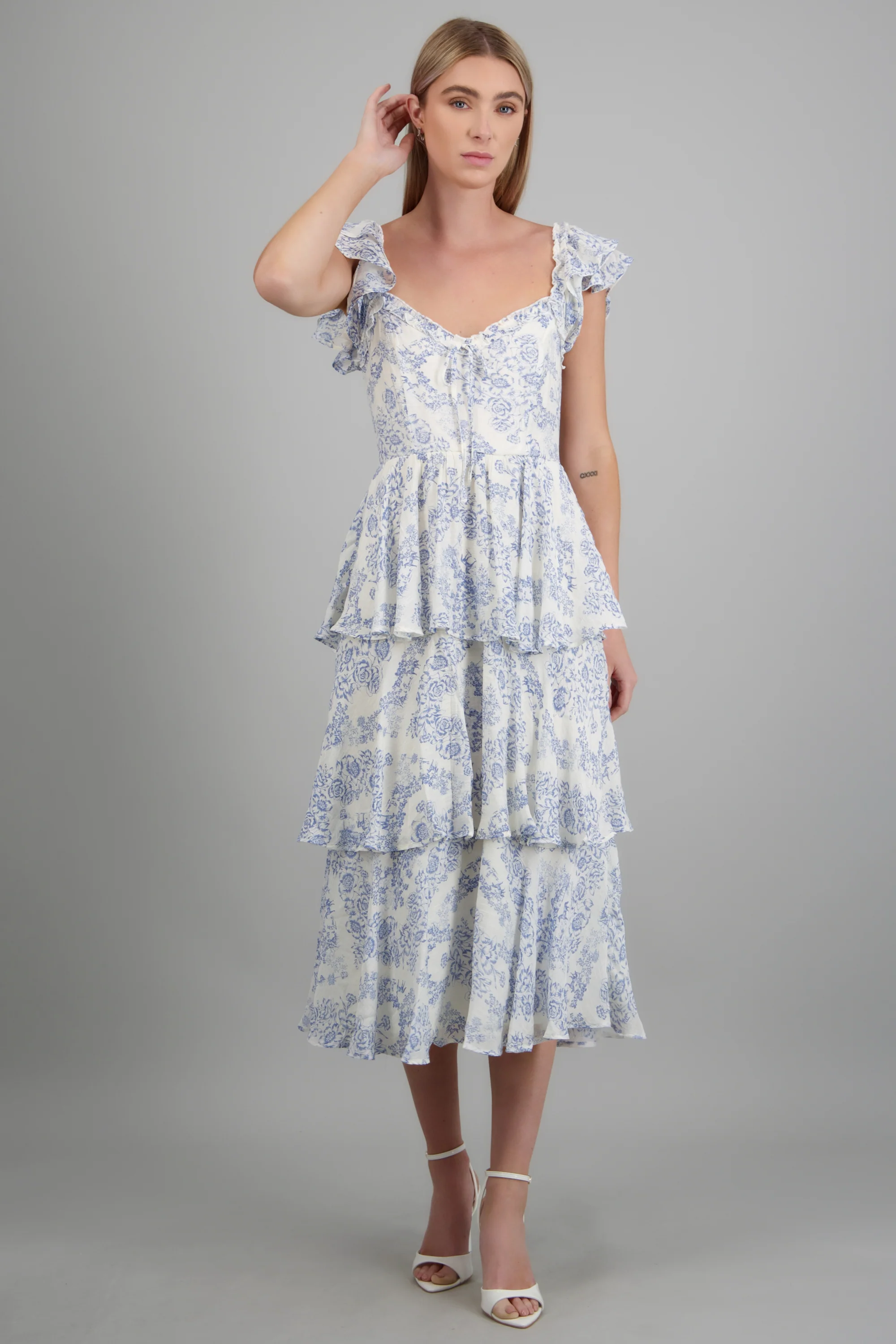 Vestido estampado flores olanes