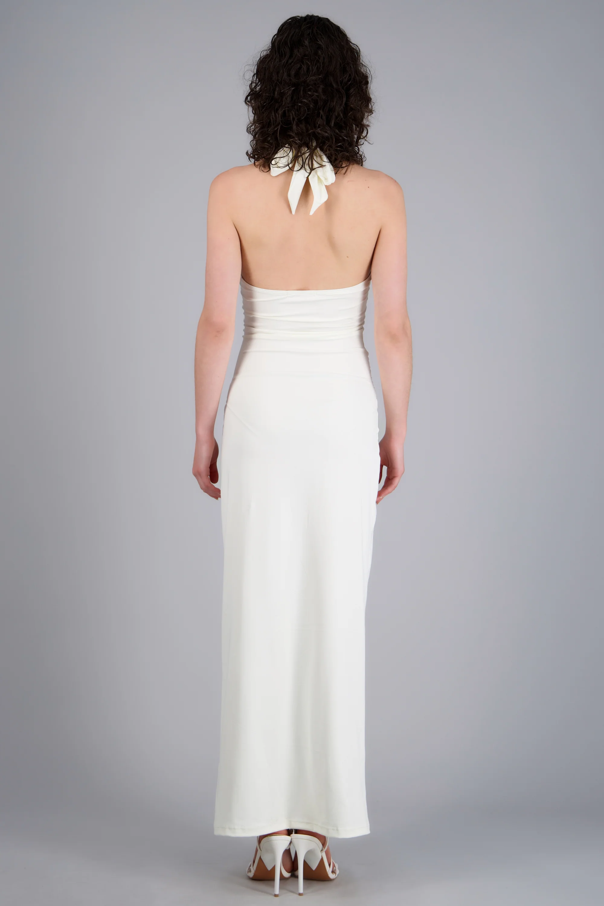 Vestido halter maxi detalle nudo - Image 4