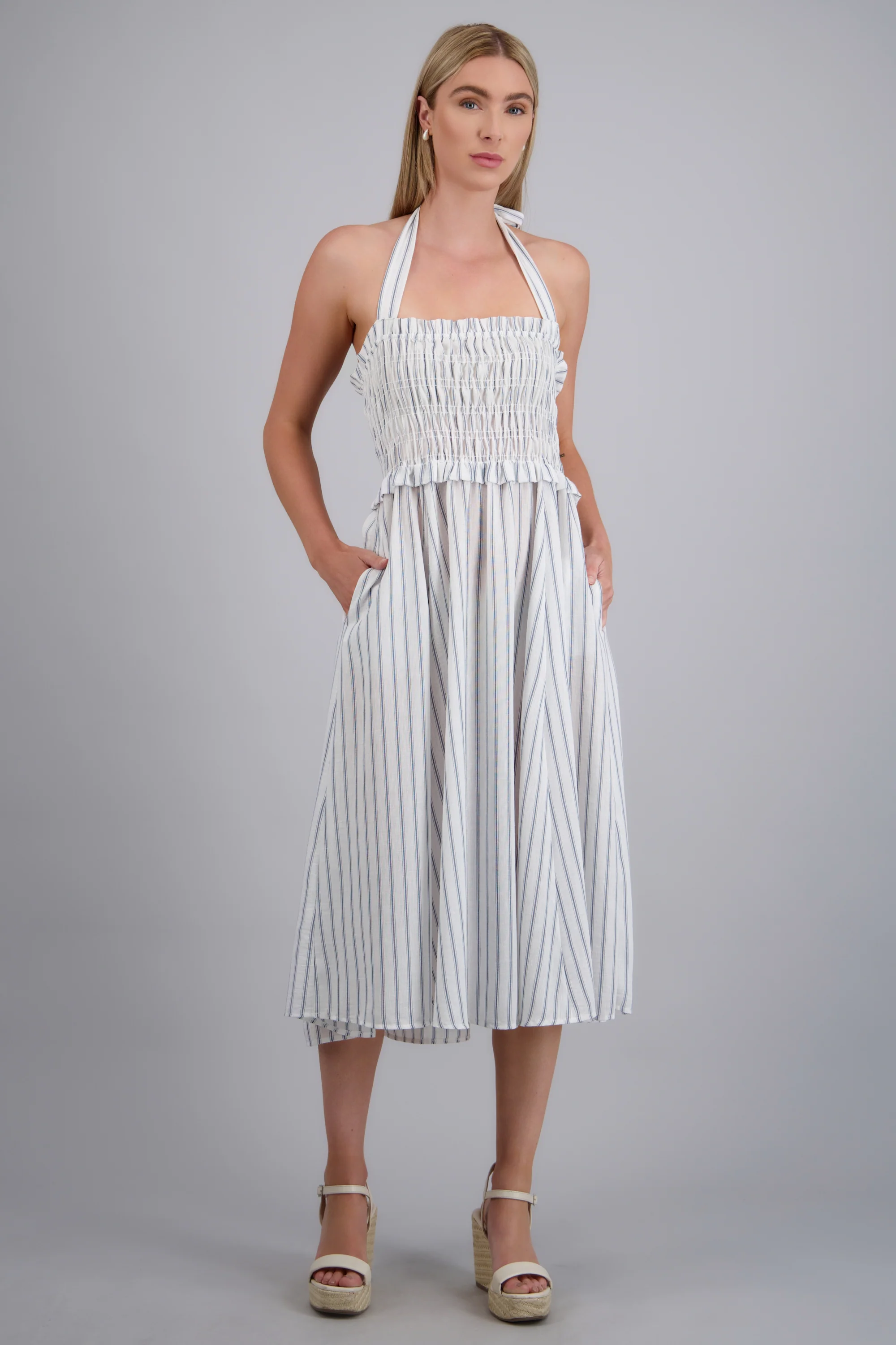Vestido halter smock lineas