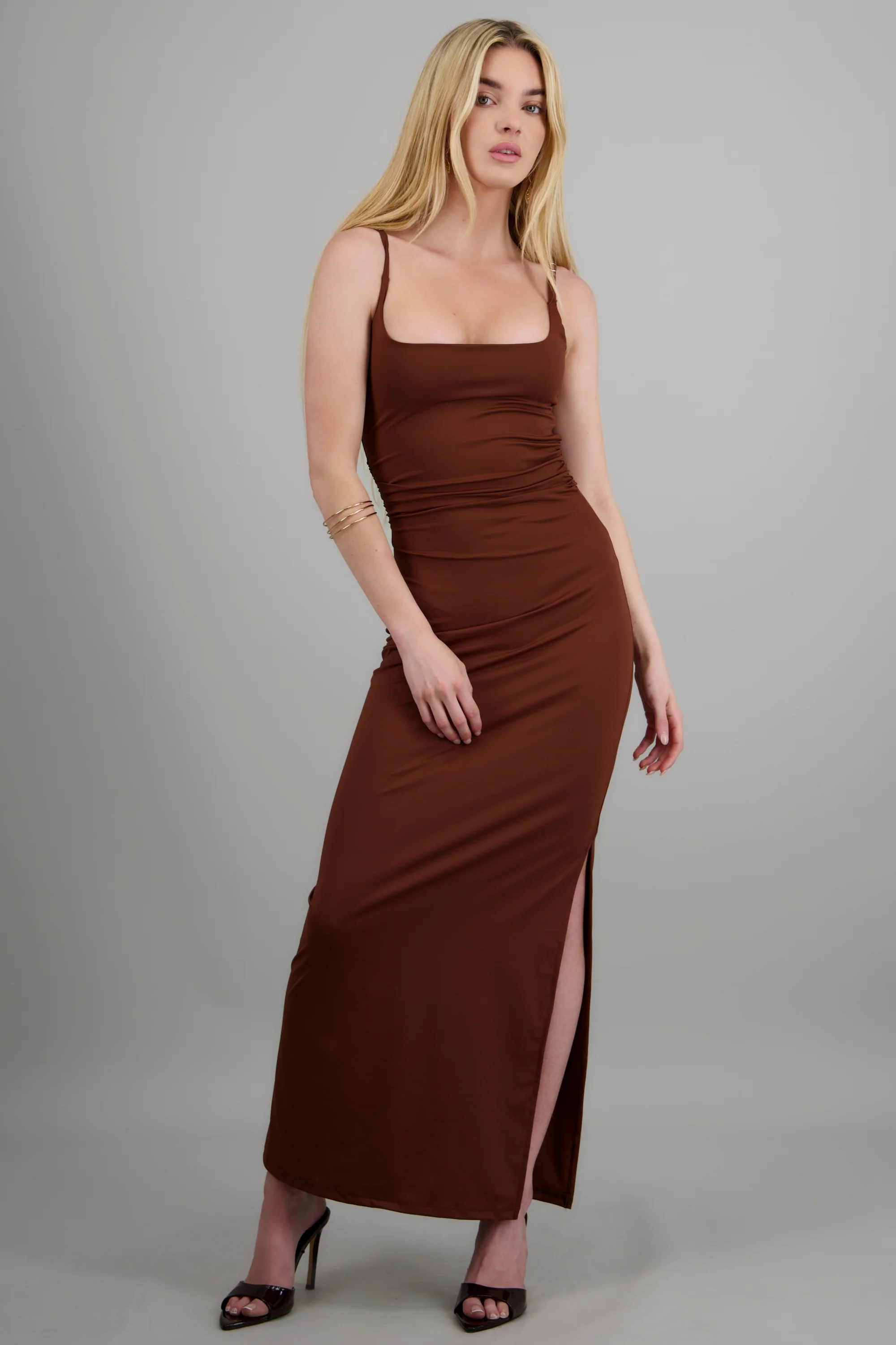 Vestido maxi detalle drapeado tirantes
