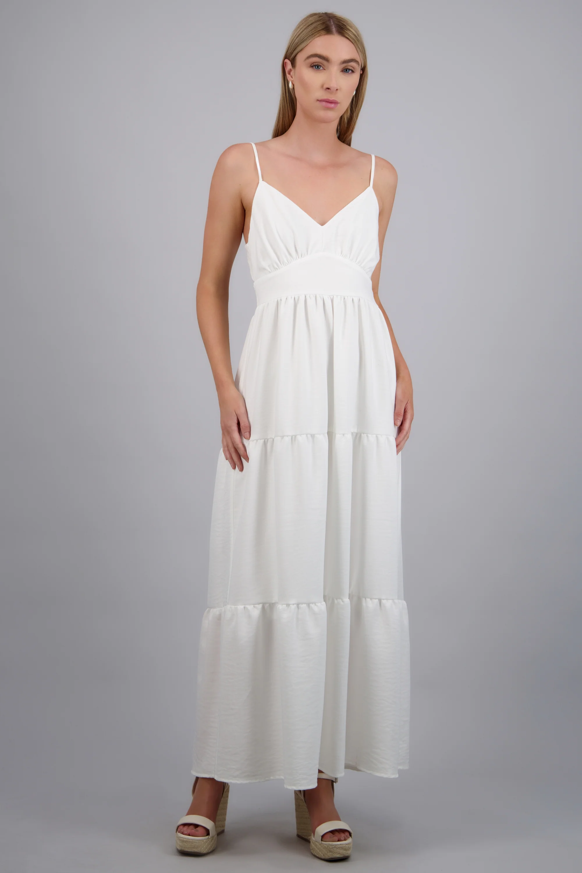Vestido maxi detalle espalda